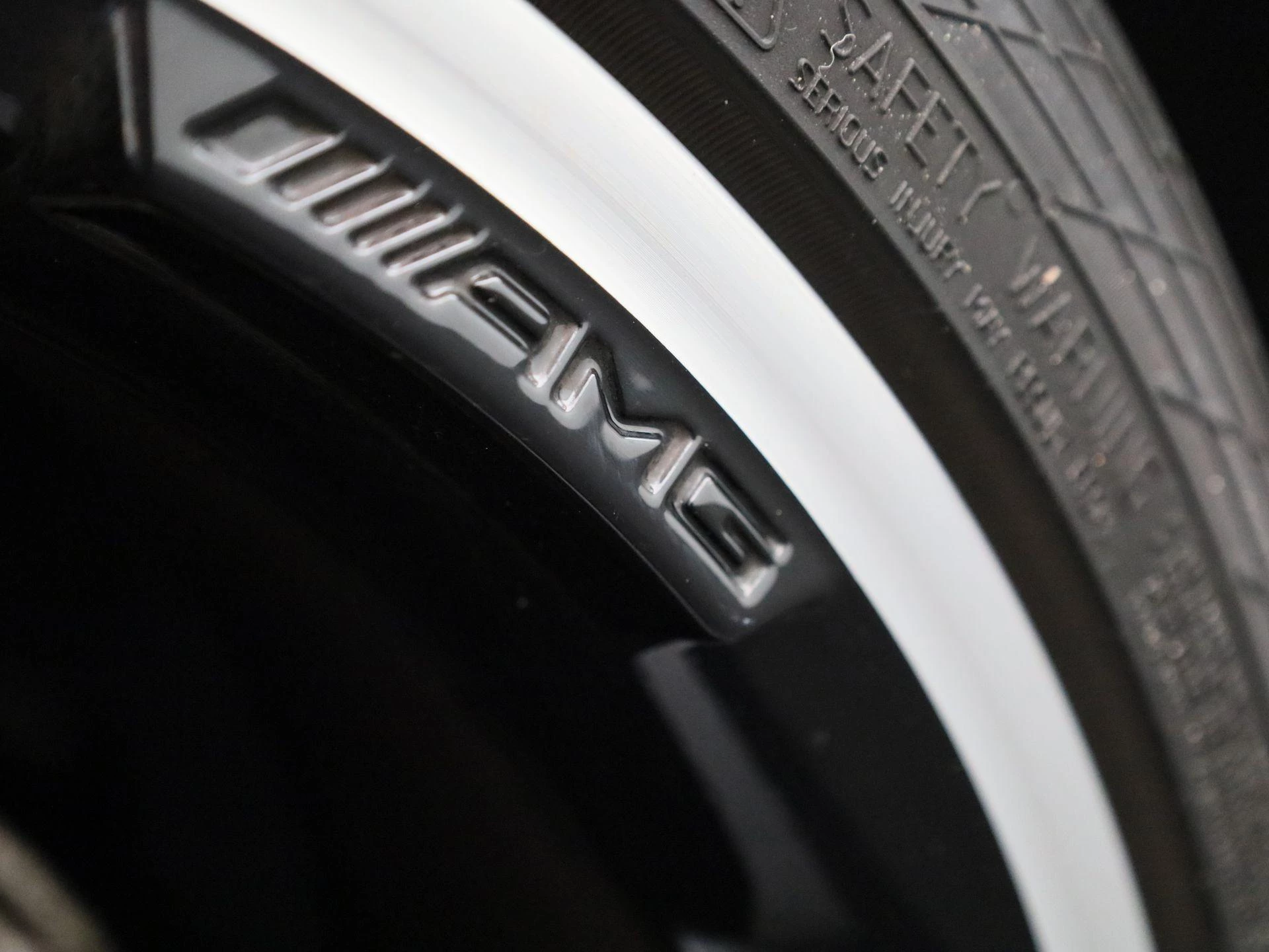 Mercedes-Benz-A-Klasse-image-13