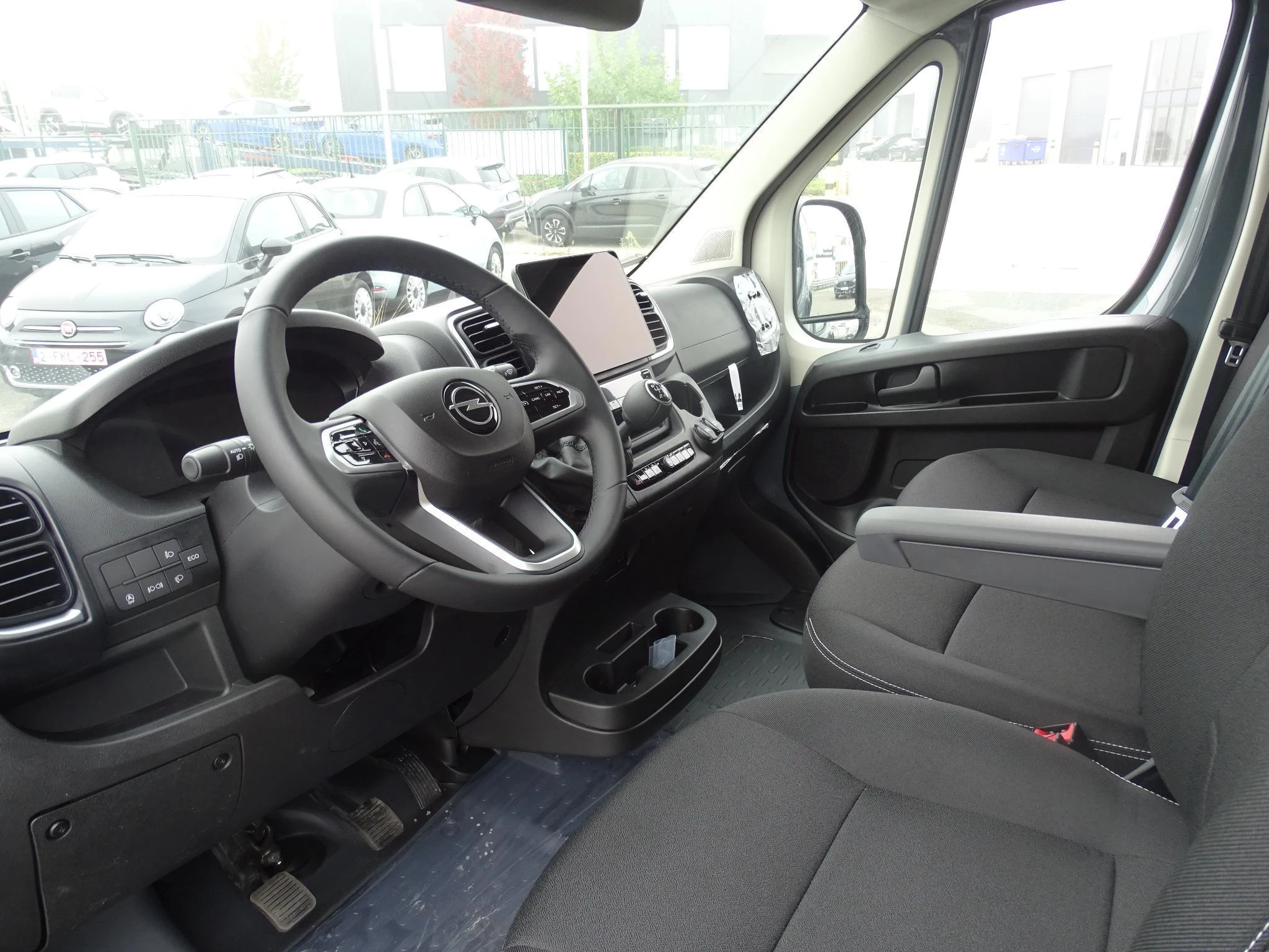 Opel-Movano-image-7