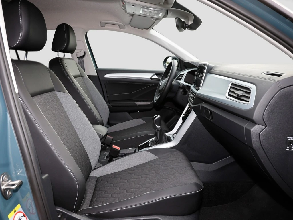 Volkswagen-T-Roc-image-6