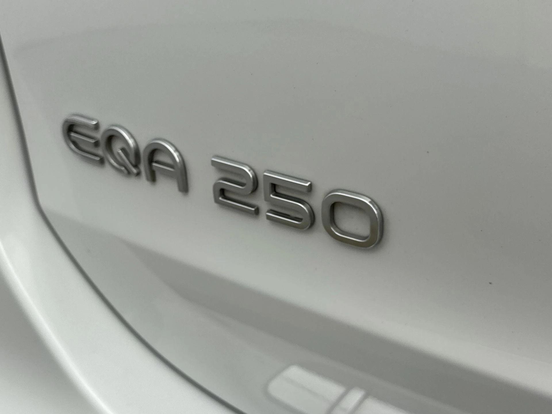 Mercedes-Benz EQA 250 Business Solution AMG 67 kWh 191PK