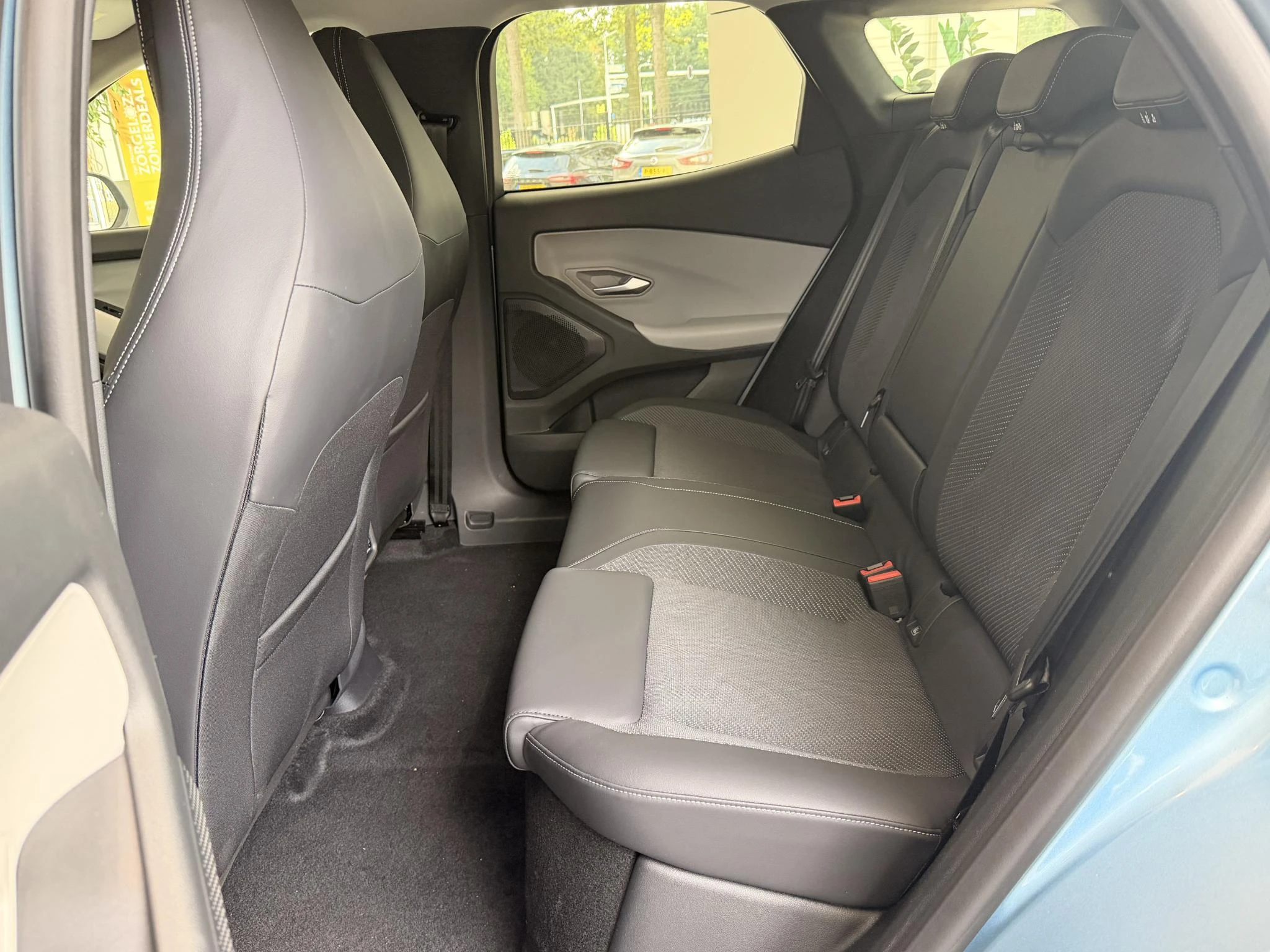 Ford-Explorer-image-12