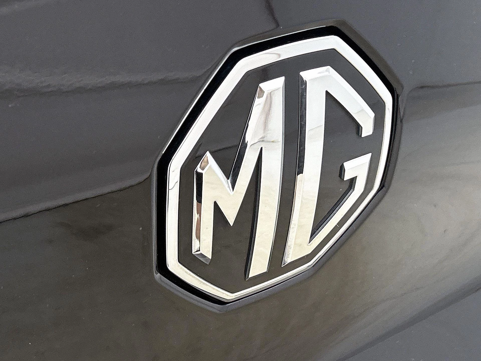 MG ZS EV Long Range Luxury 70 kWh