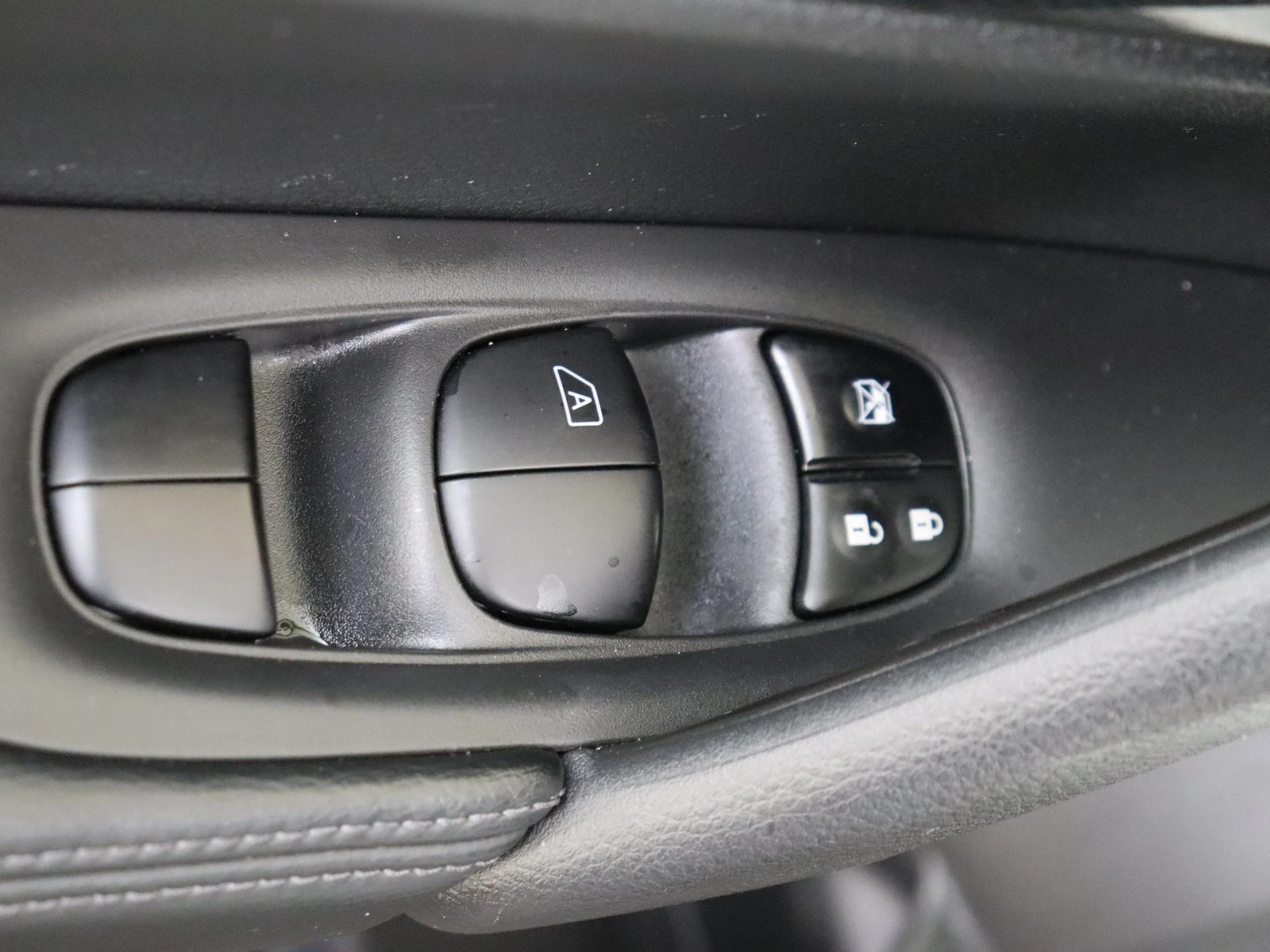 Nissan-X-Trail-image-24
