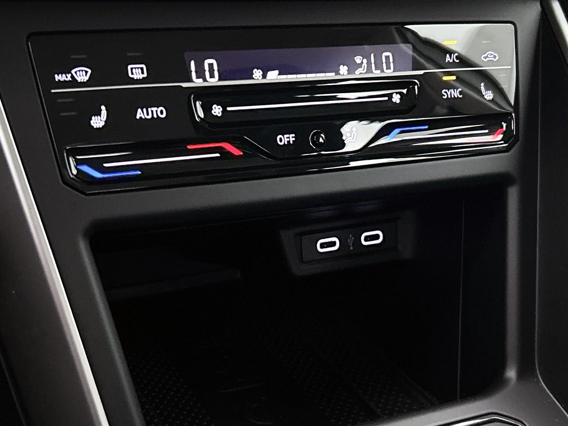 Volkswagen-Polo-image-24