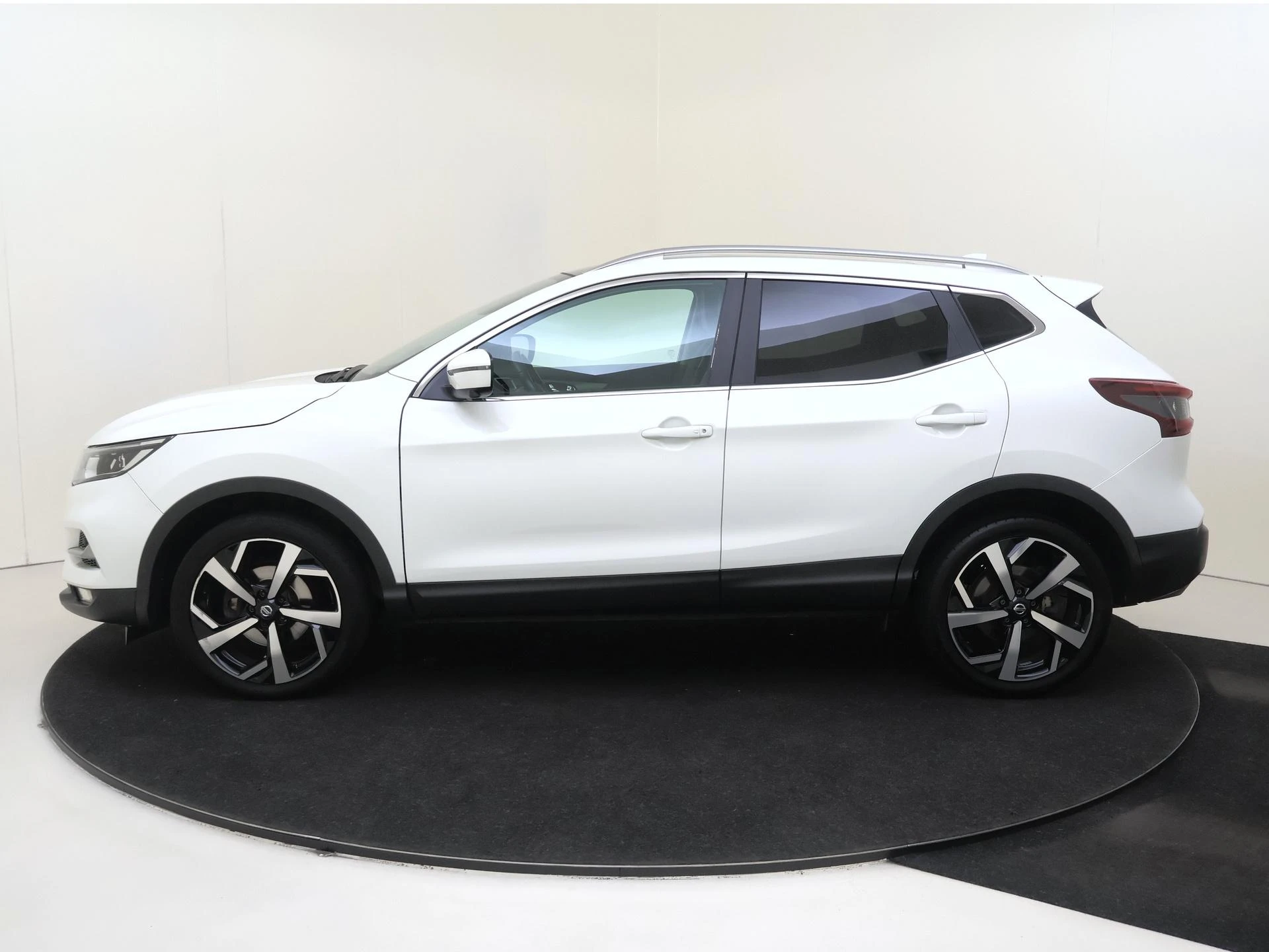 Nissan QASHQAI 1.3 DIG-T Premium Edition 140PK