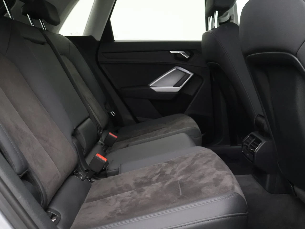 Audi-Q3-image-24