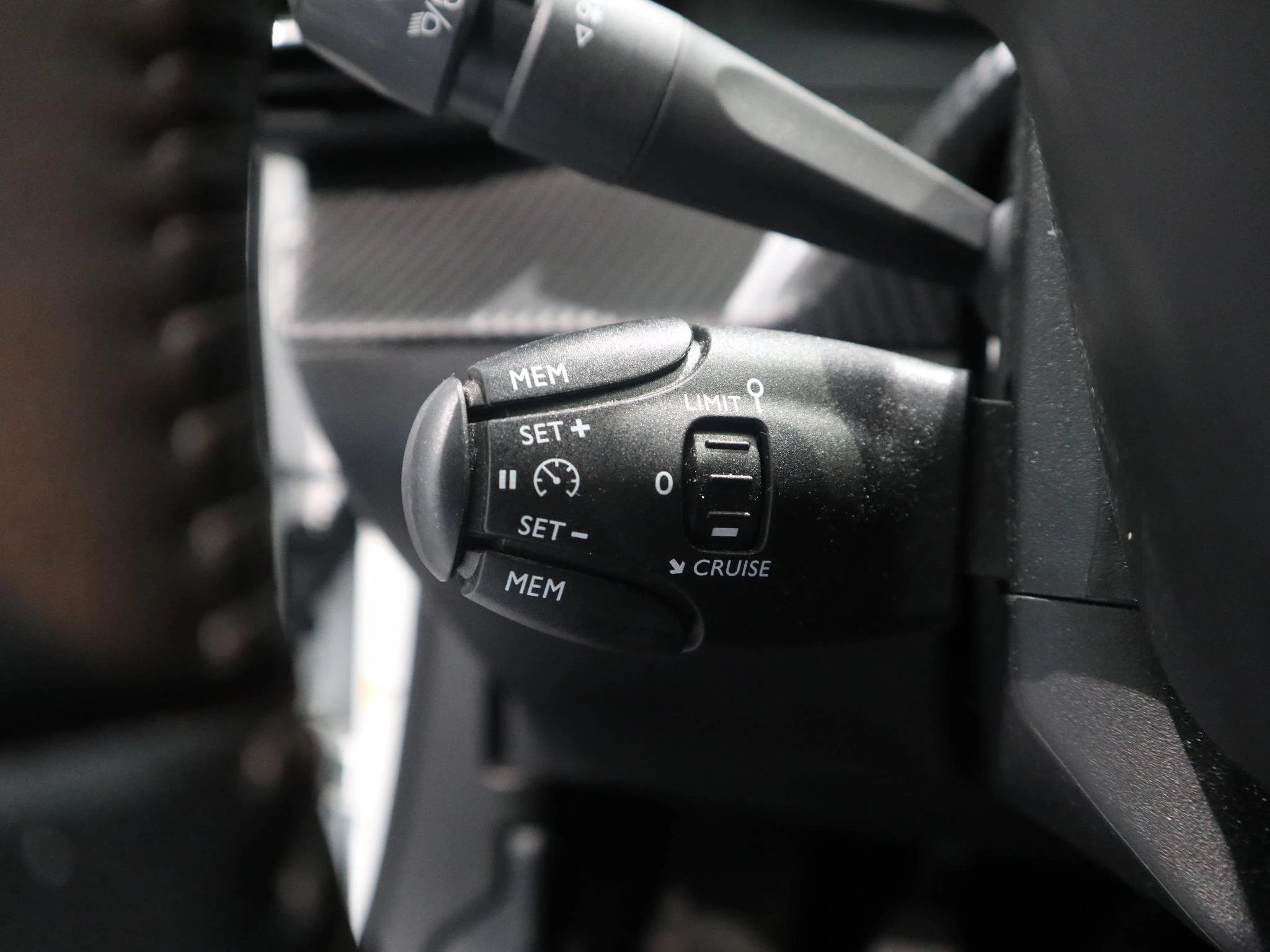 Peugeot-2008-image-14