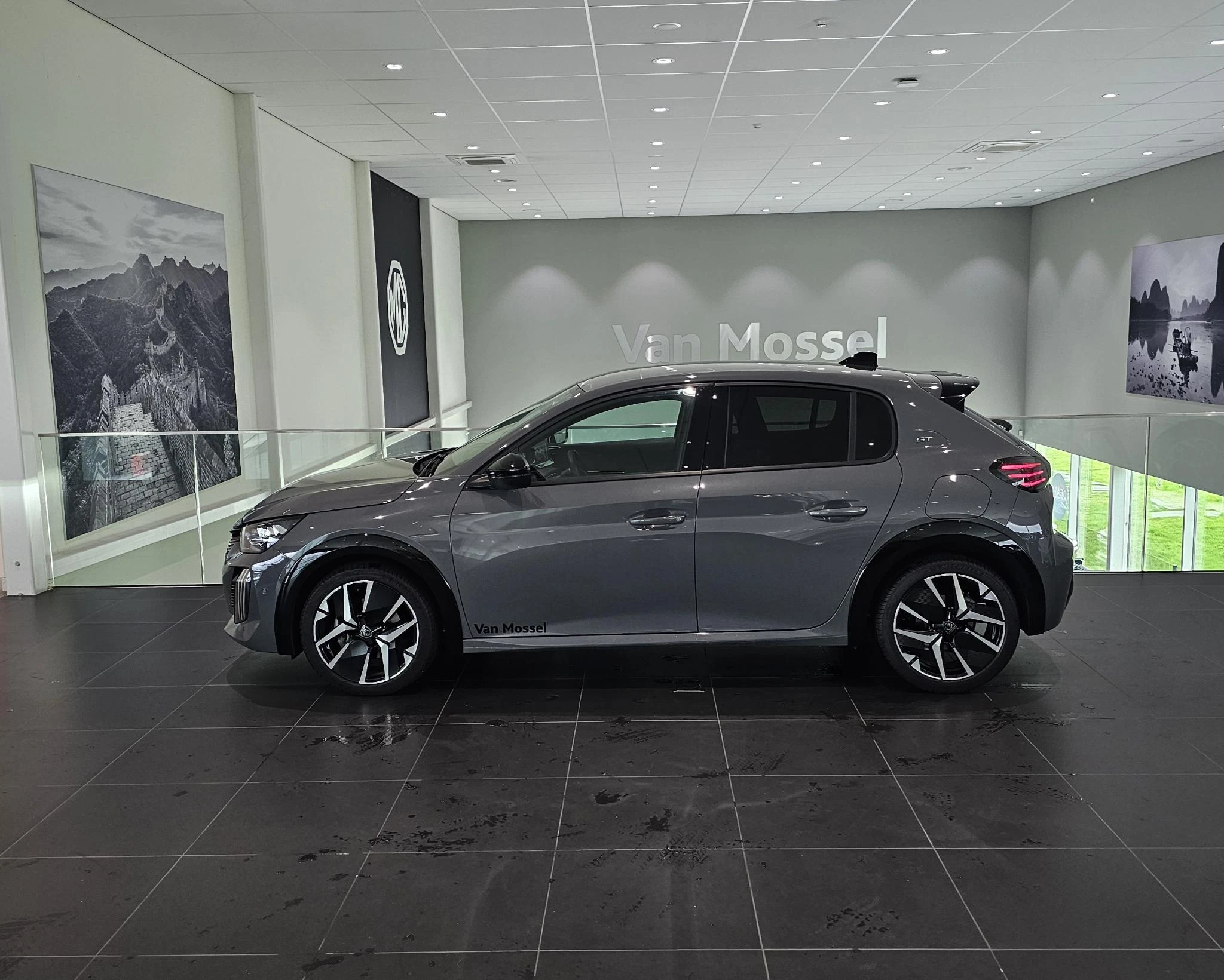 Peugeot-208-image-8