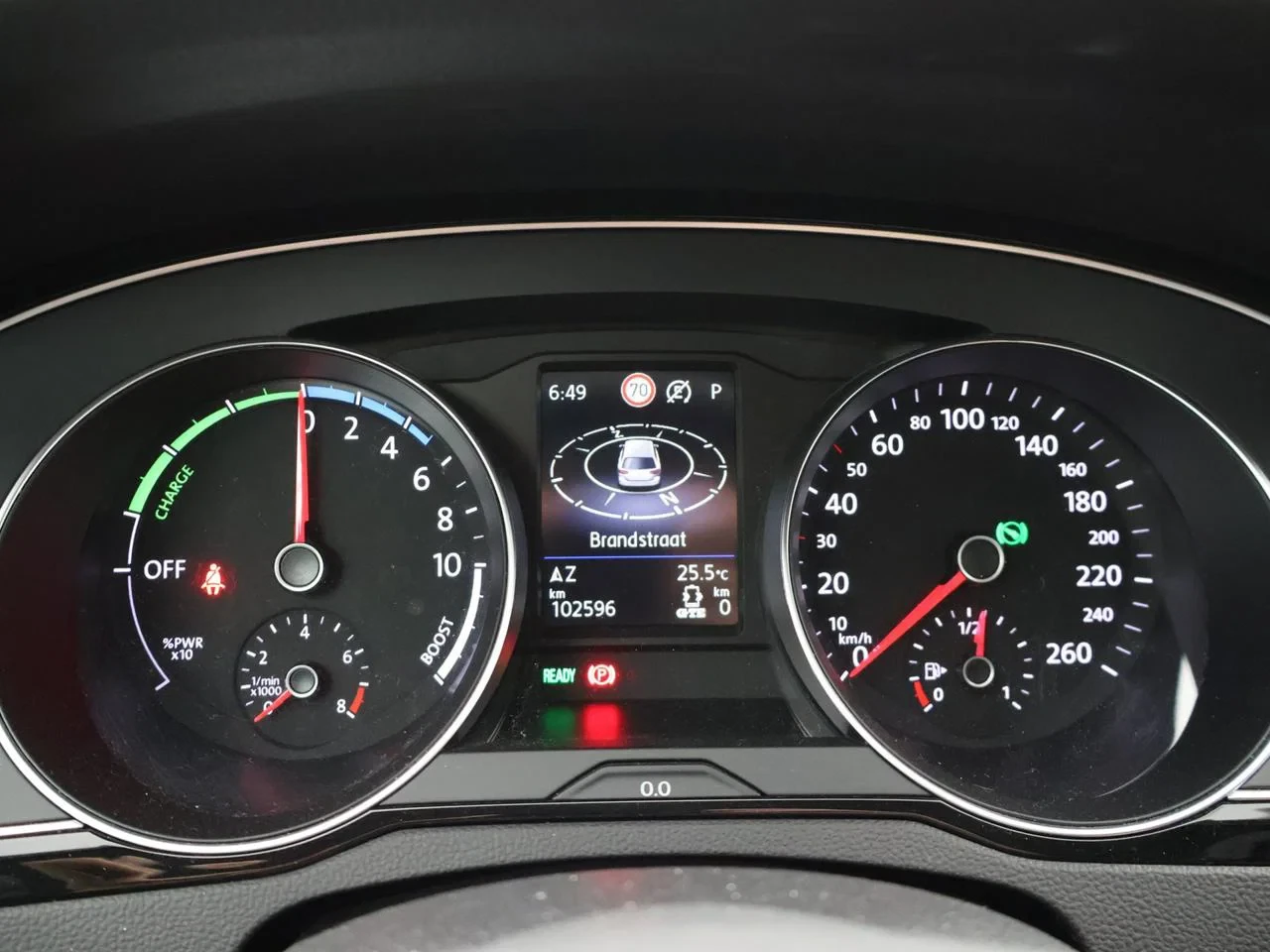 Volkswagen-Passat-image-15
