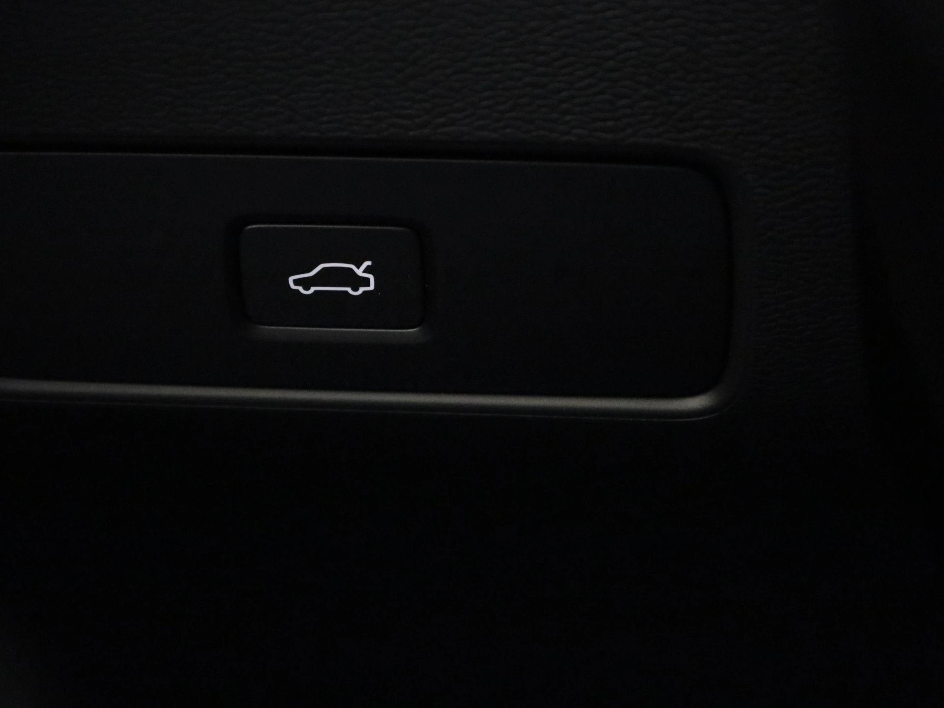 Volvo-XC40-image-20
