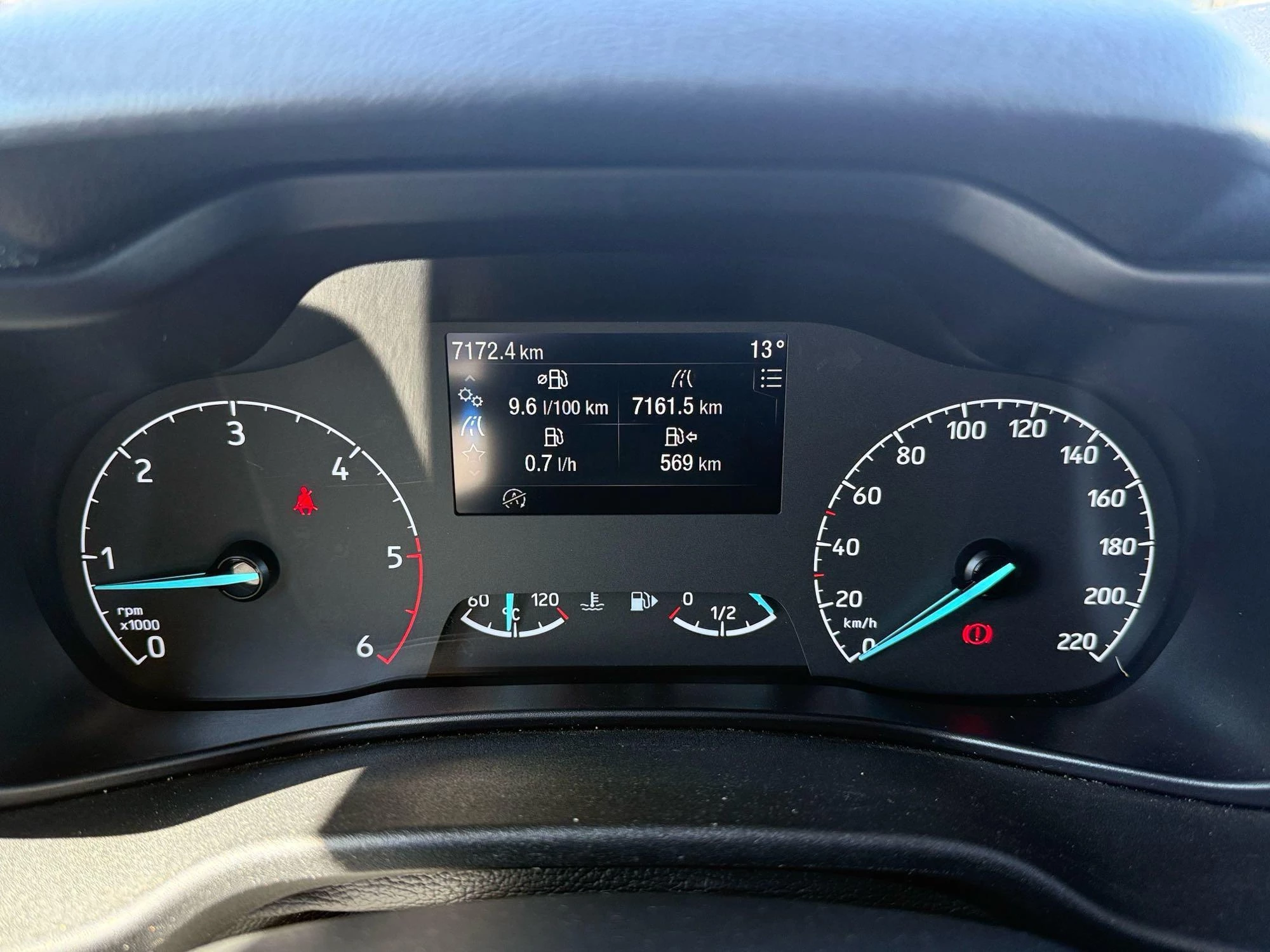 Ford-Transit Connect-image-18
