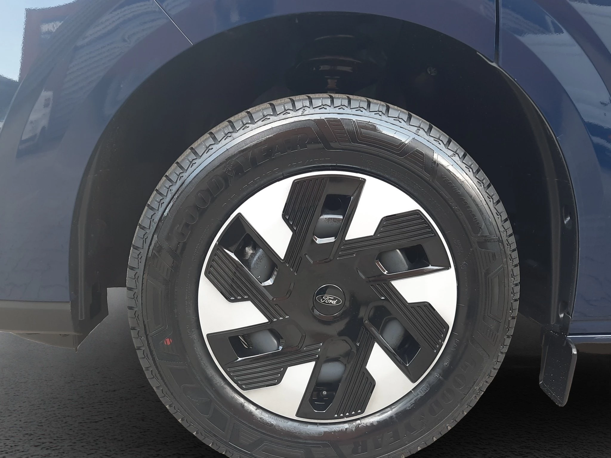 Ford-Transit Custom-image-8