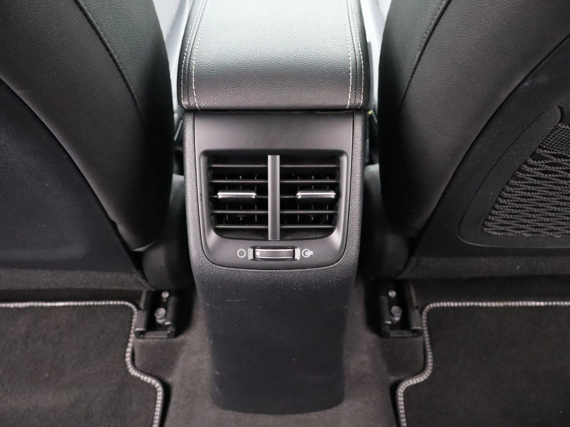 Kia-Niro-image-32