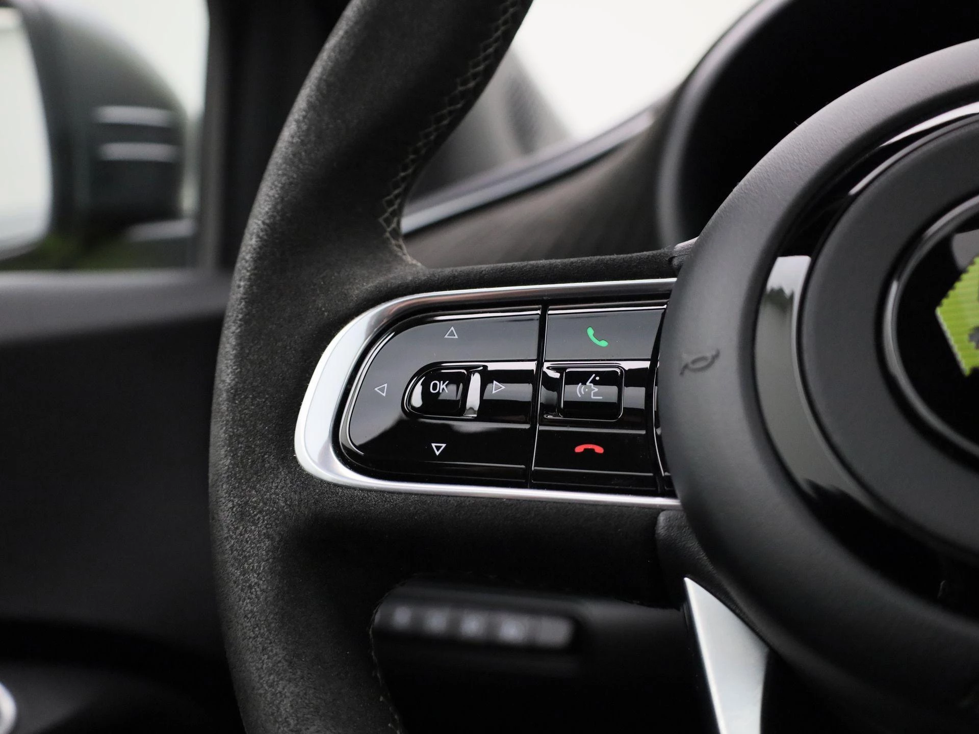 Abarth-500e-image-19