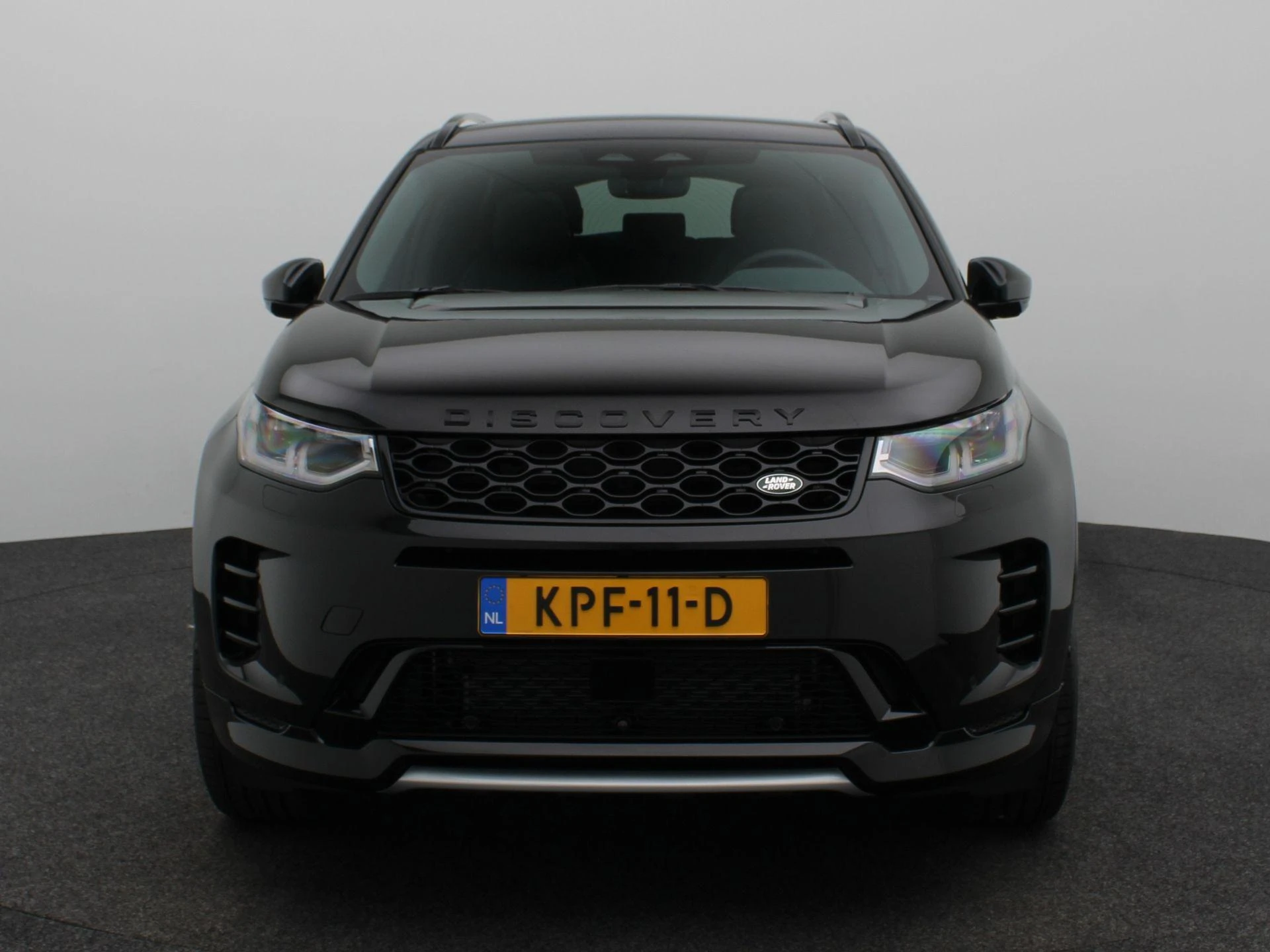 Land Rover-Discovery Sport-image-2
