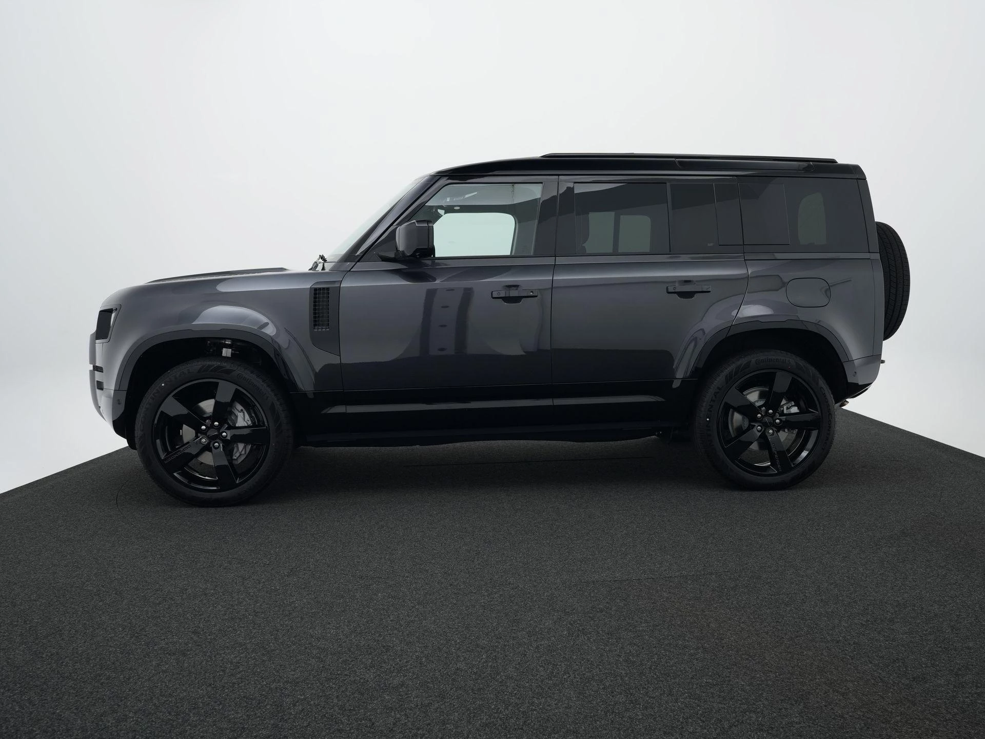 Land Rover-Defender-image-3