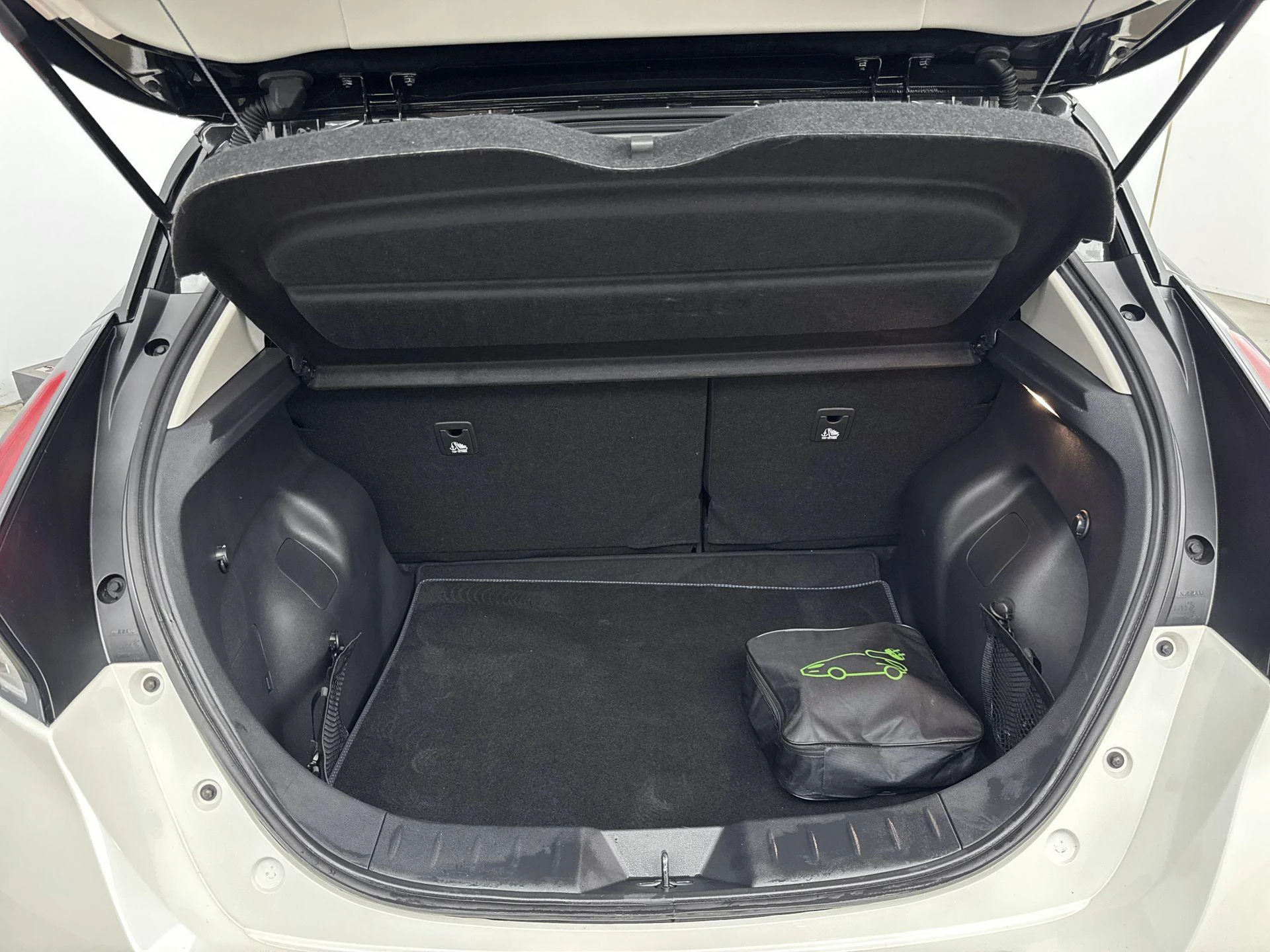 Nissan-Leaf-image-21