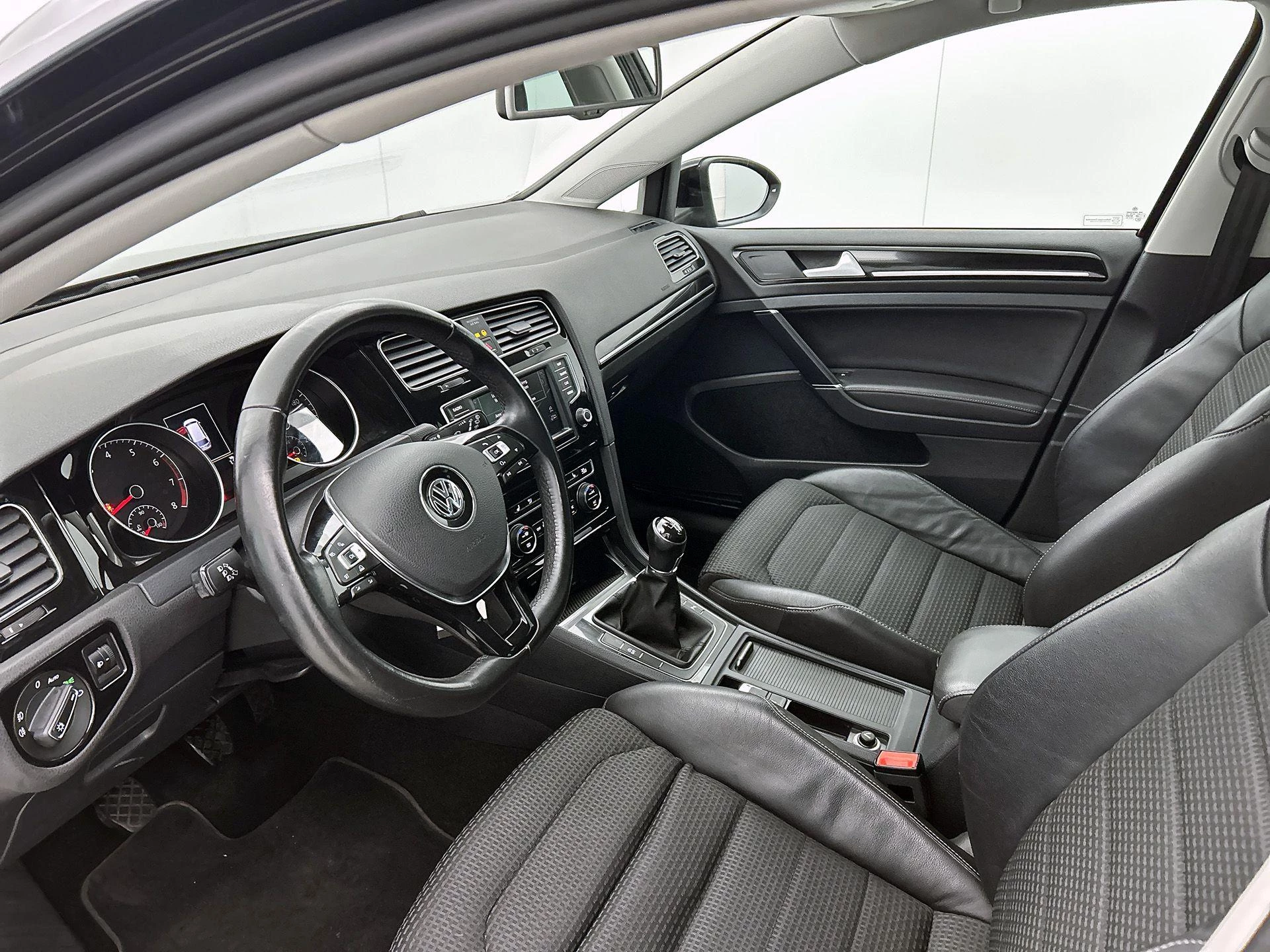 Volkswagen Golf Variant 1.2 TSI Business Edition Connected