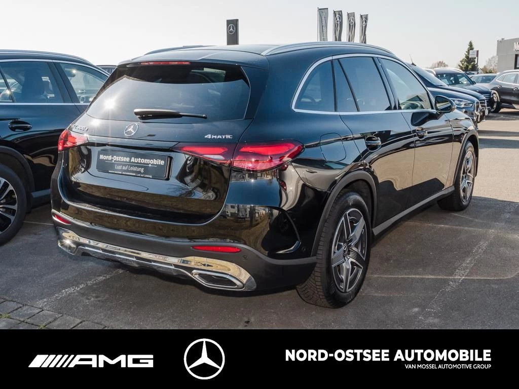 Mercedes-Benz GLC 300 d 4M AMG AHK DISTRONIC MBUX SHZ KEYLESS AMG LineX254 GLC 300 d 4M AMG AHK DISTRONIC MBUX SHZ KEYLESS AMG Line