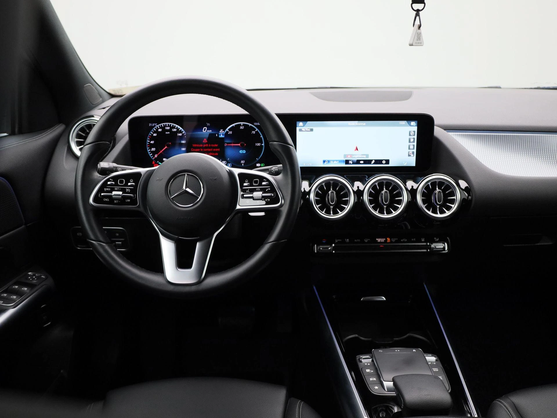 Mercedes-Benz-EQA-image-6