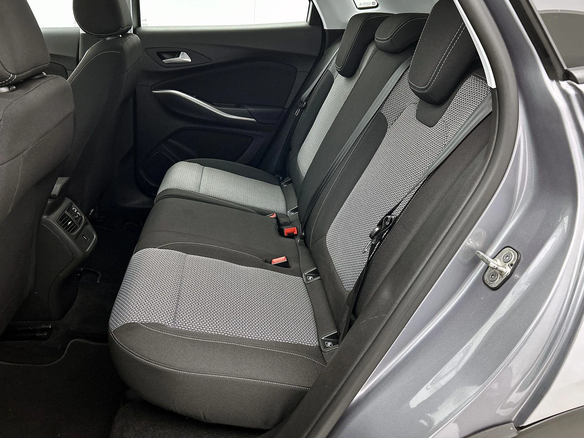 Opel-Grandland X-image-25