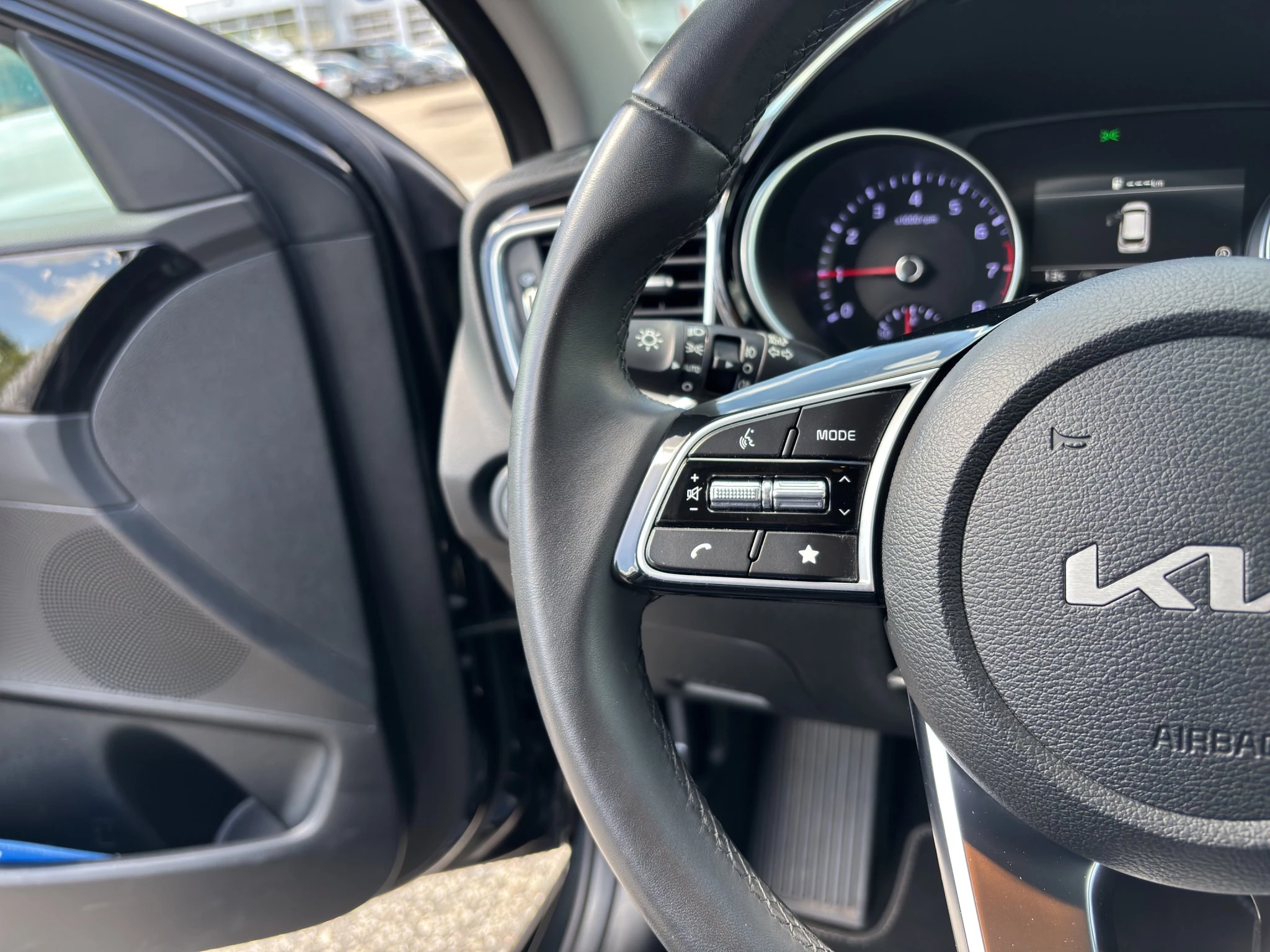 Kia Ceed Navi / Kamera / Tempo