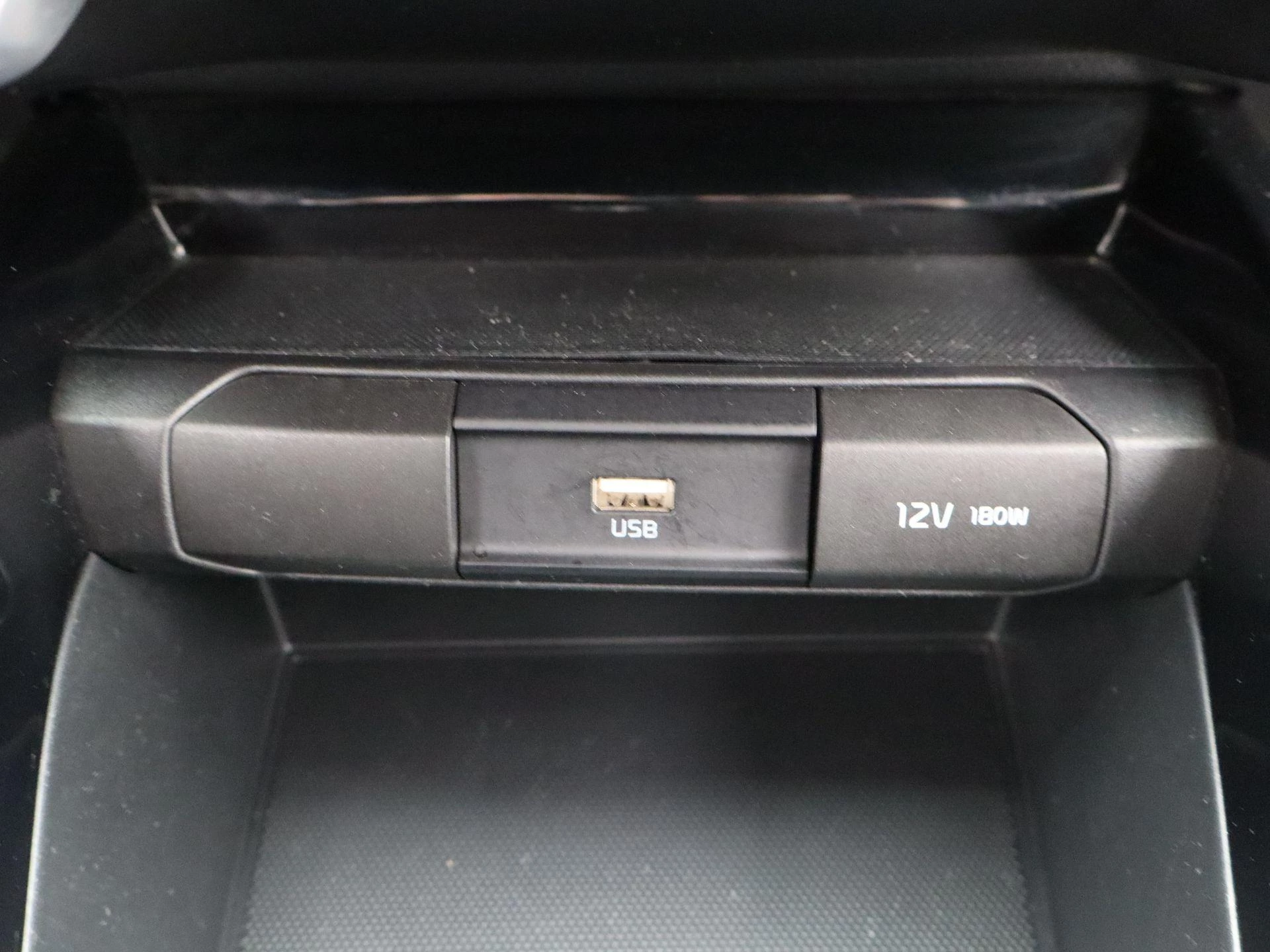 Kia-Stonic-image-20