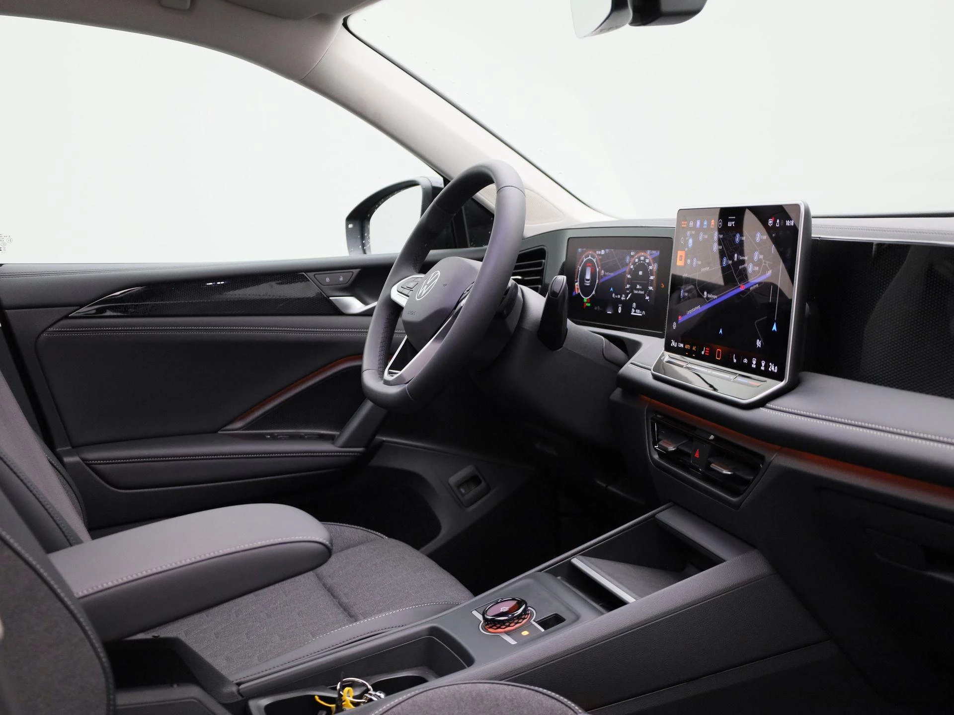 Volkswagen-Tiguan-image-36