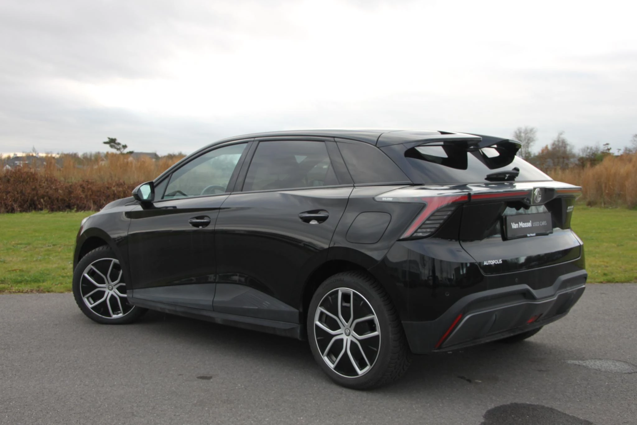 MG MG4 64 kWh Luxury