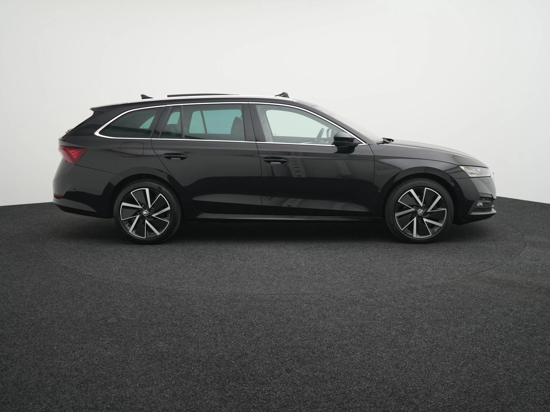 Škoda Octavia Combi 1.4 TSI iV PHEV Business Edition Plus