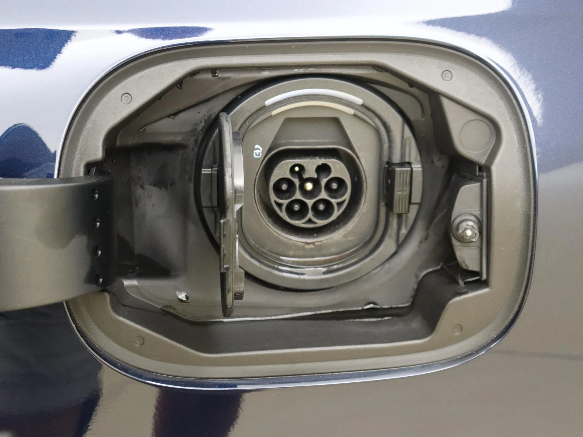Mercedes-Benz-C-Klasse-image-31