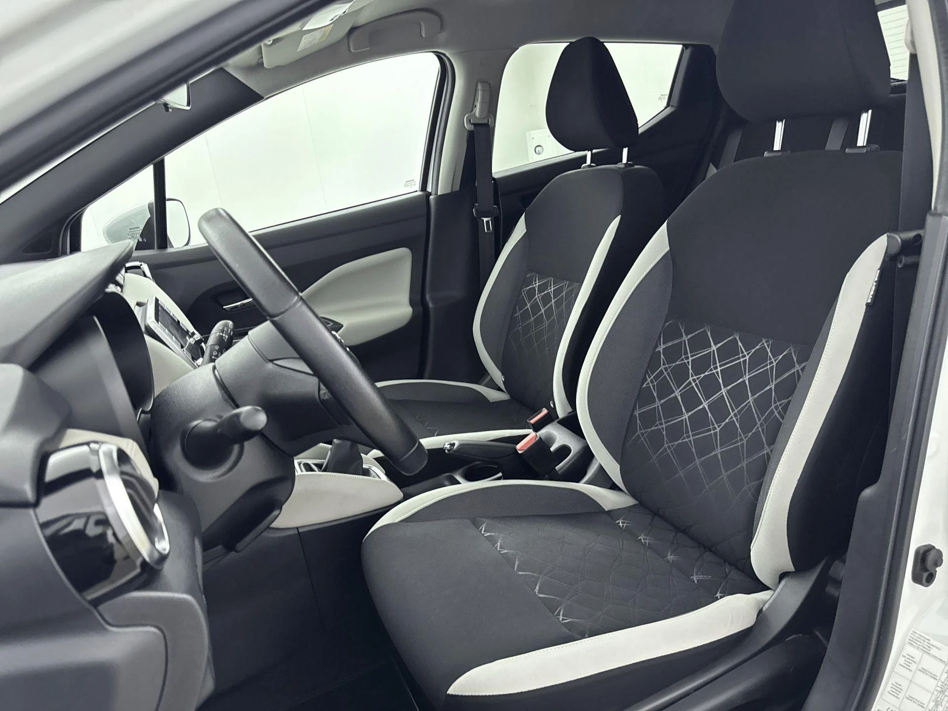 Nissan-Micra-image-27
