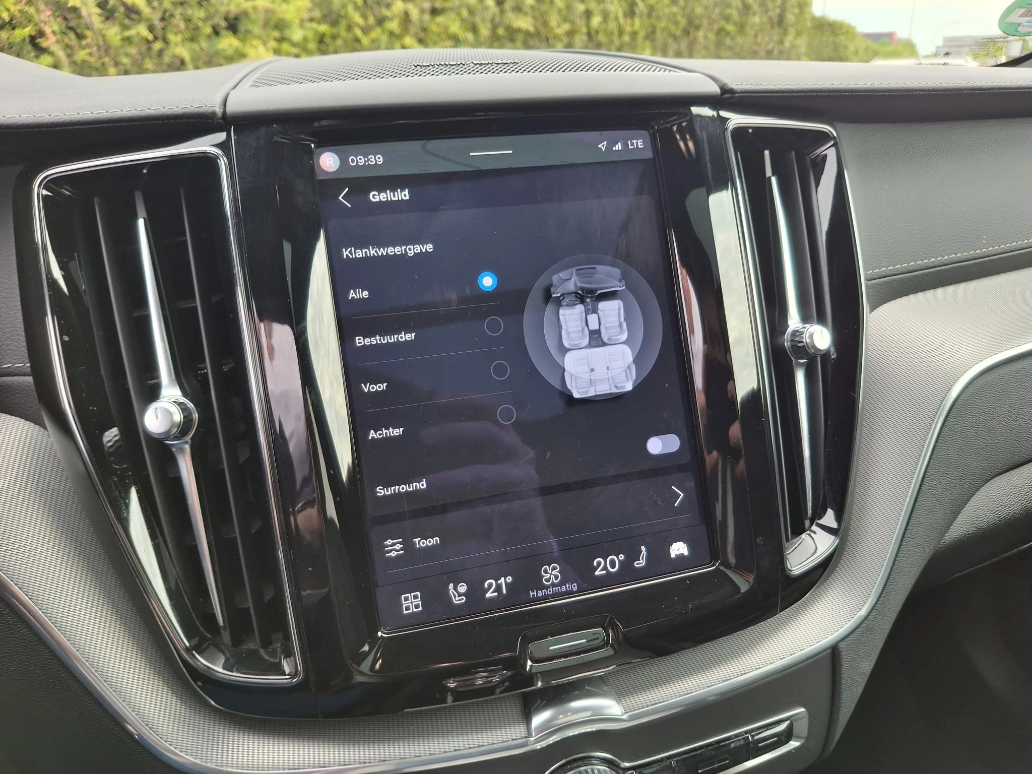 Volvo XC60 T8 Plug-in hybrid AWD Ultimate Dark