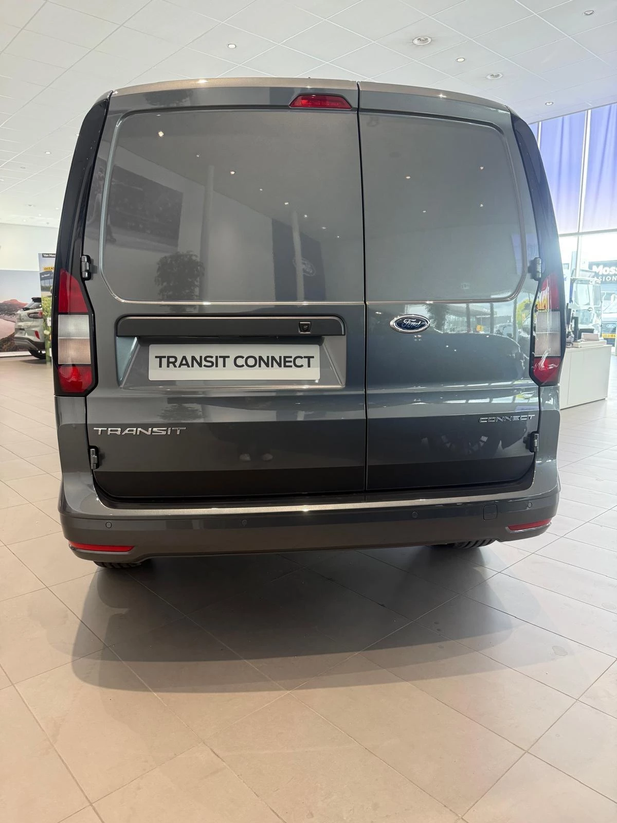 Ford-Transit Connect-image-3