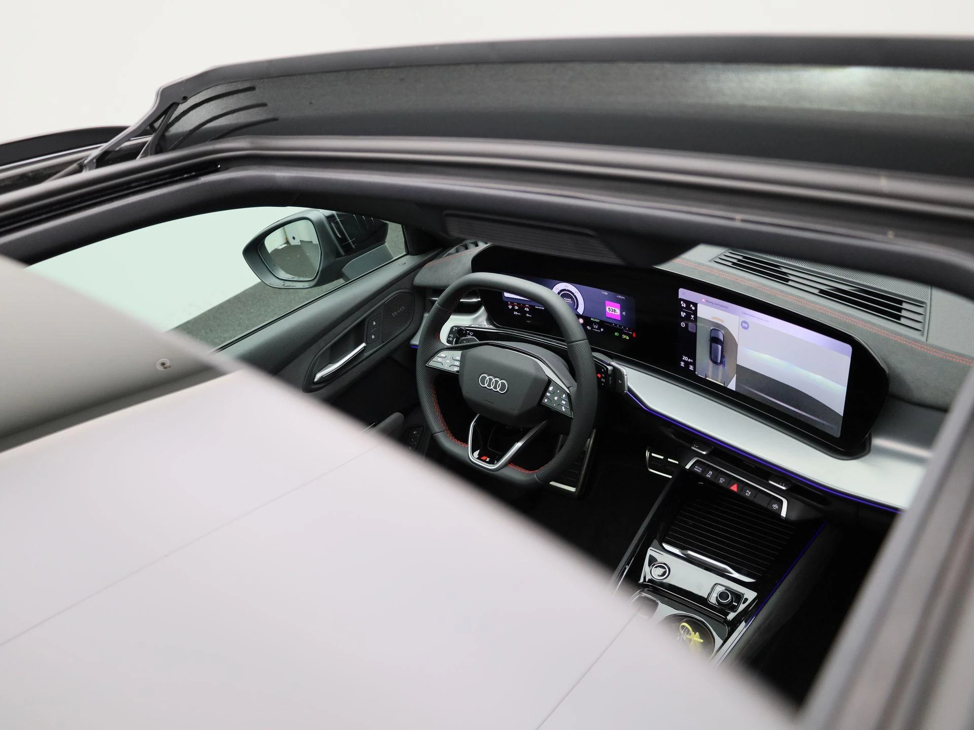 Audi-Q3-image-48