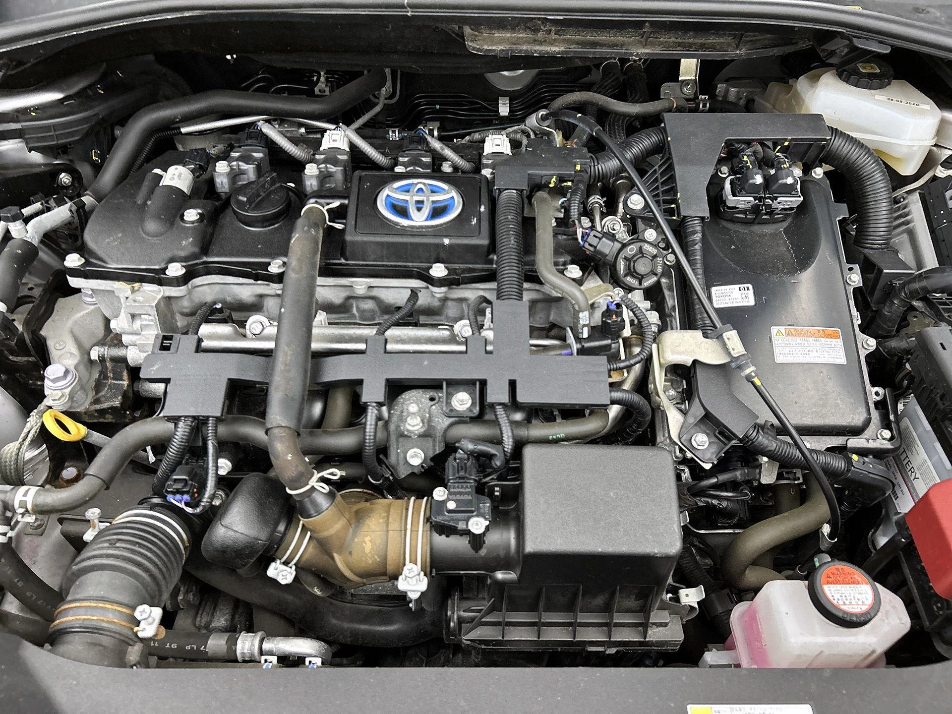 Toyota-C-HR-image-30
