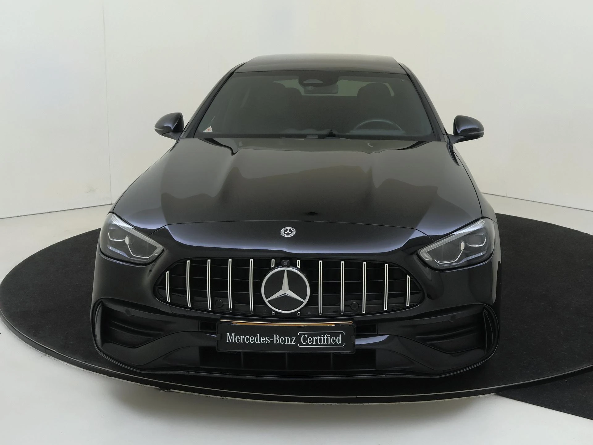 Mercedes-Benz-C-Klasse-image-5