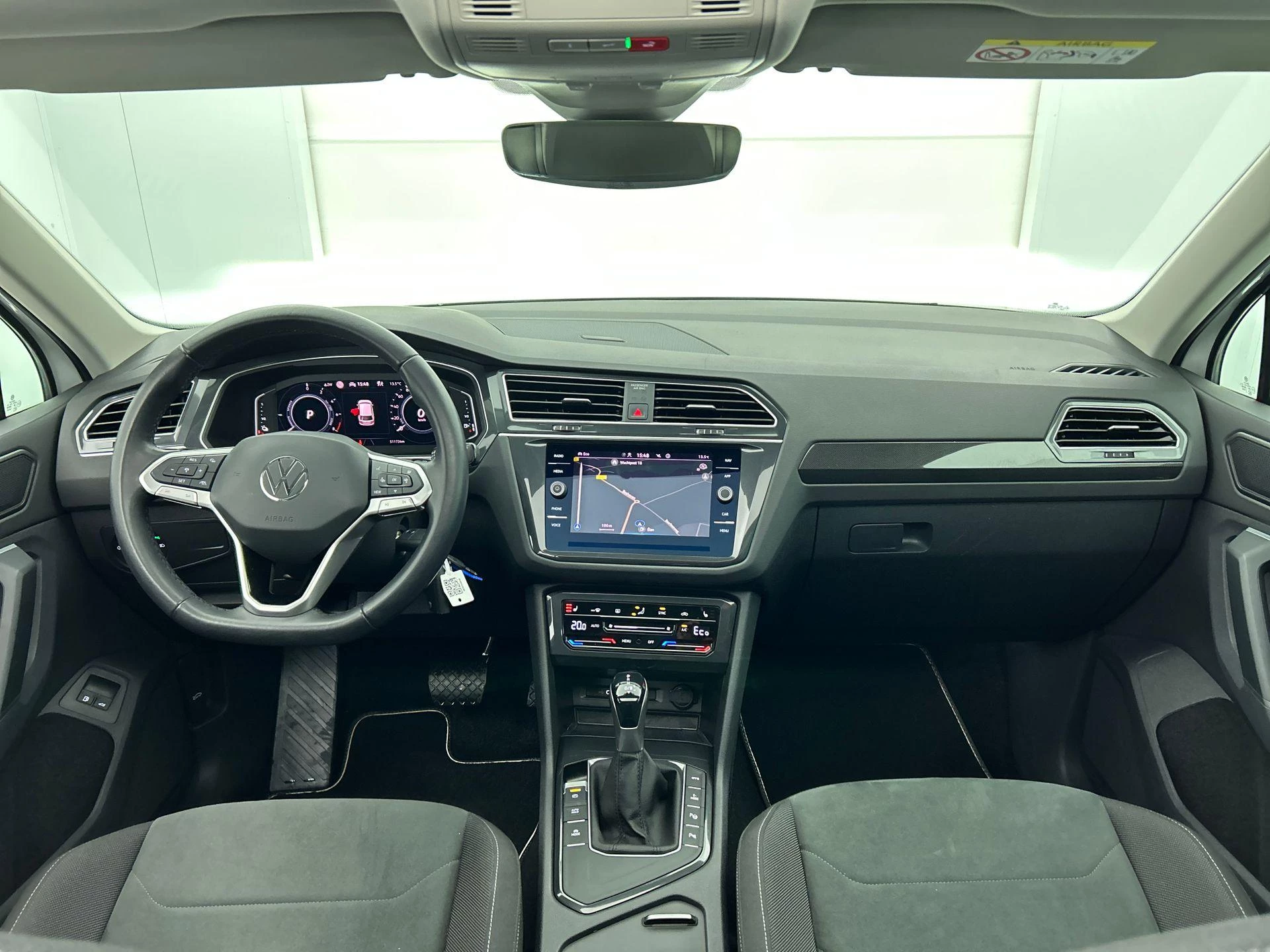 Volkswagen-Tiguan-image-21