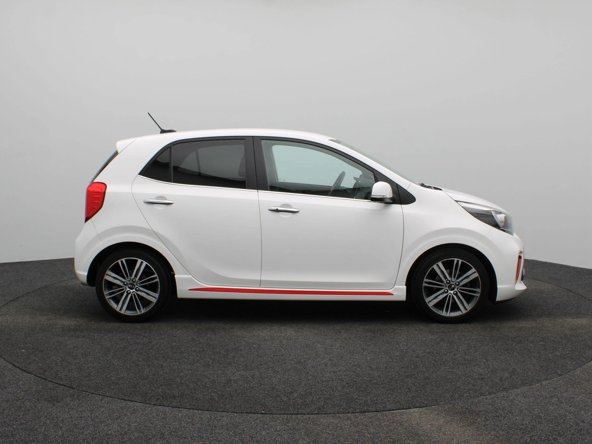 Kia-Picanto-image-10