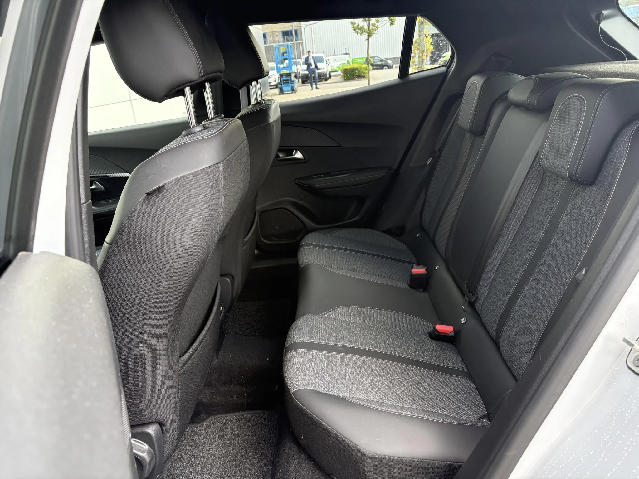Peugeot-2008-image-17