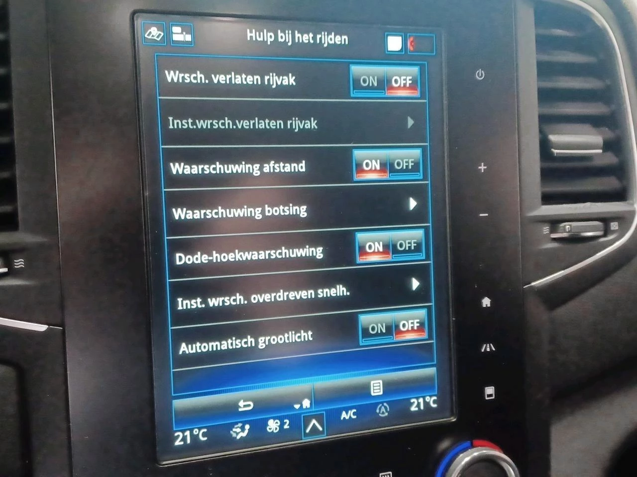 Renault-Mégane-image-20