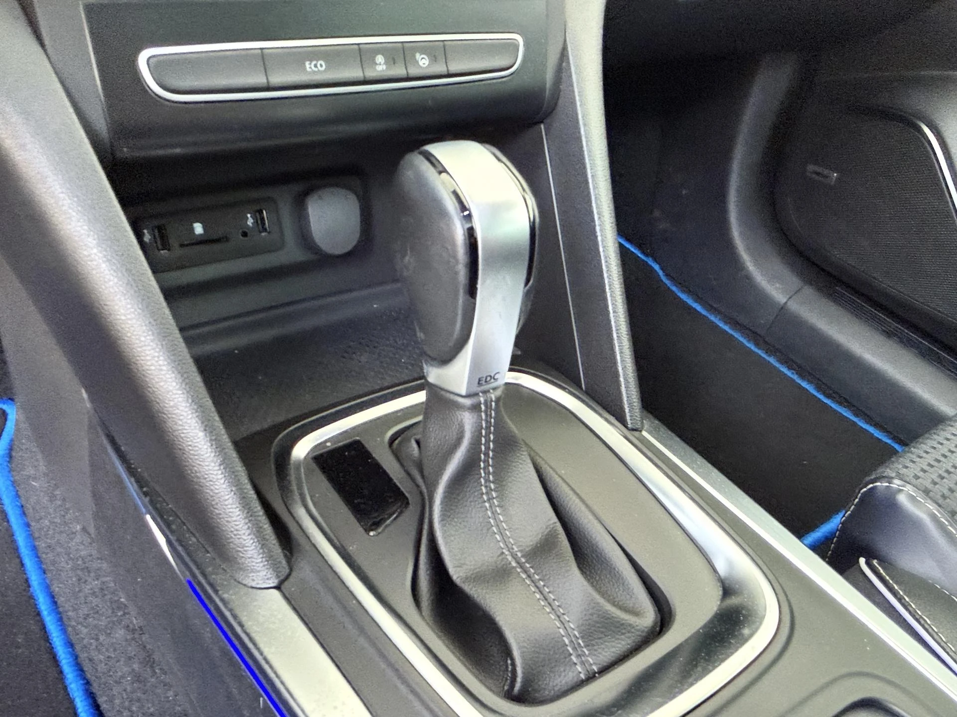 Renault-Mégane Estate-image-13