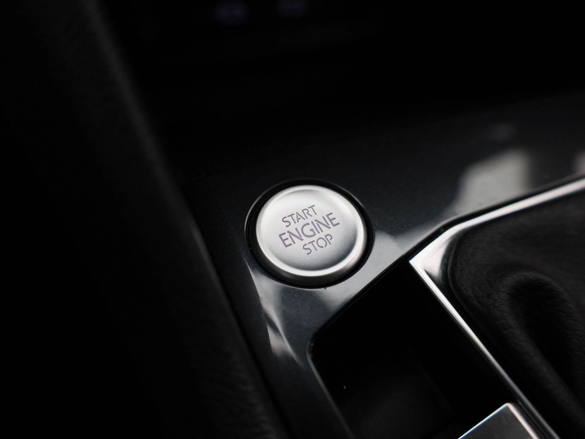 Volkswagen-Tiguan-image-30