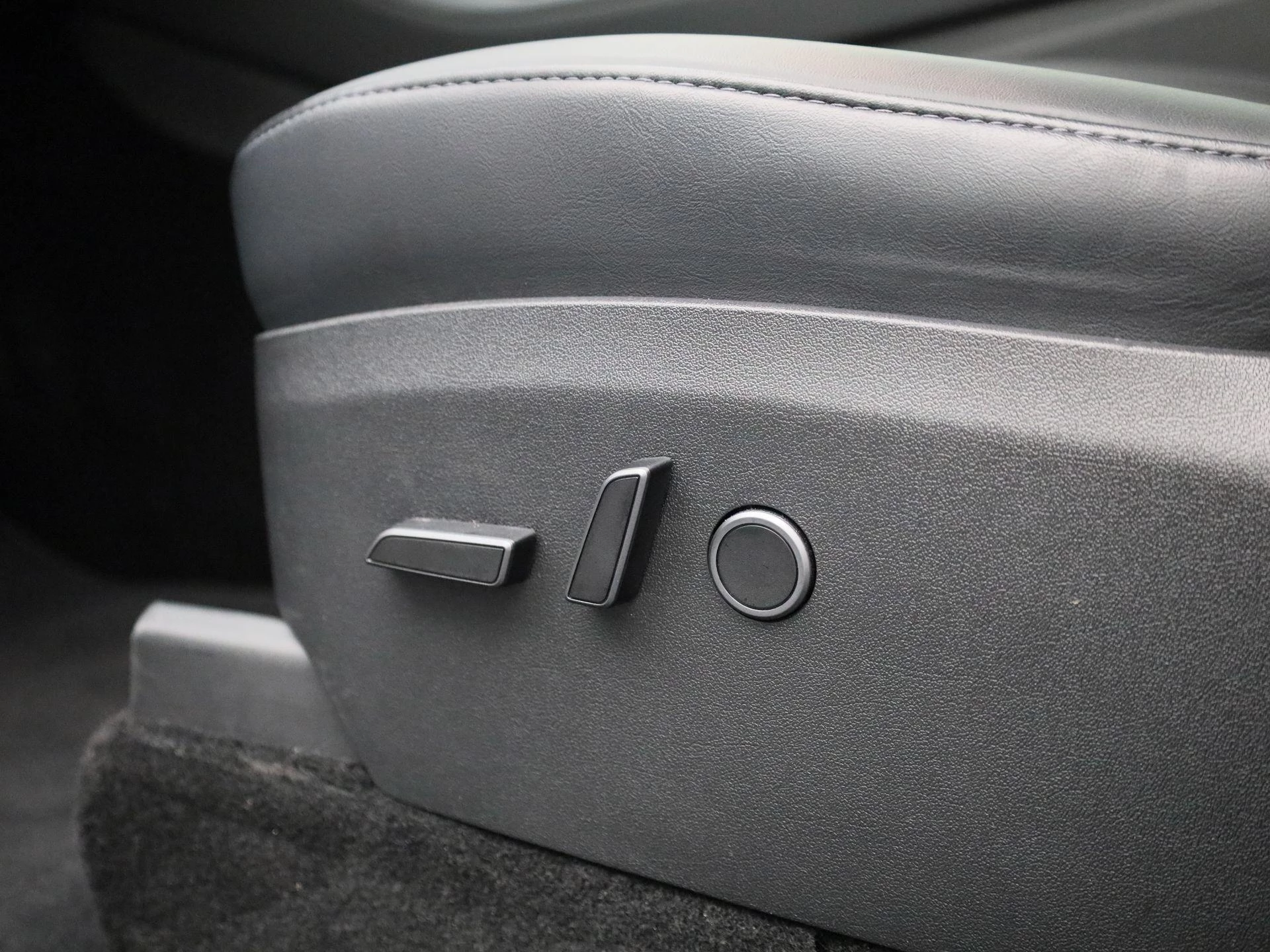 Tesla Model Y Long Range AWD 75 kWh