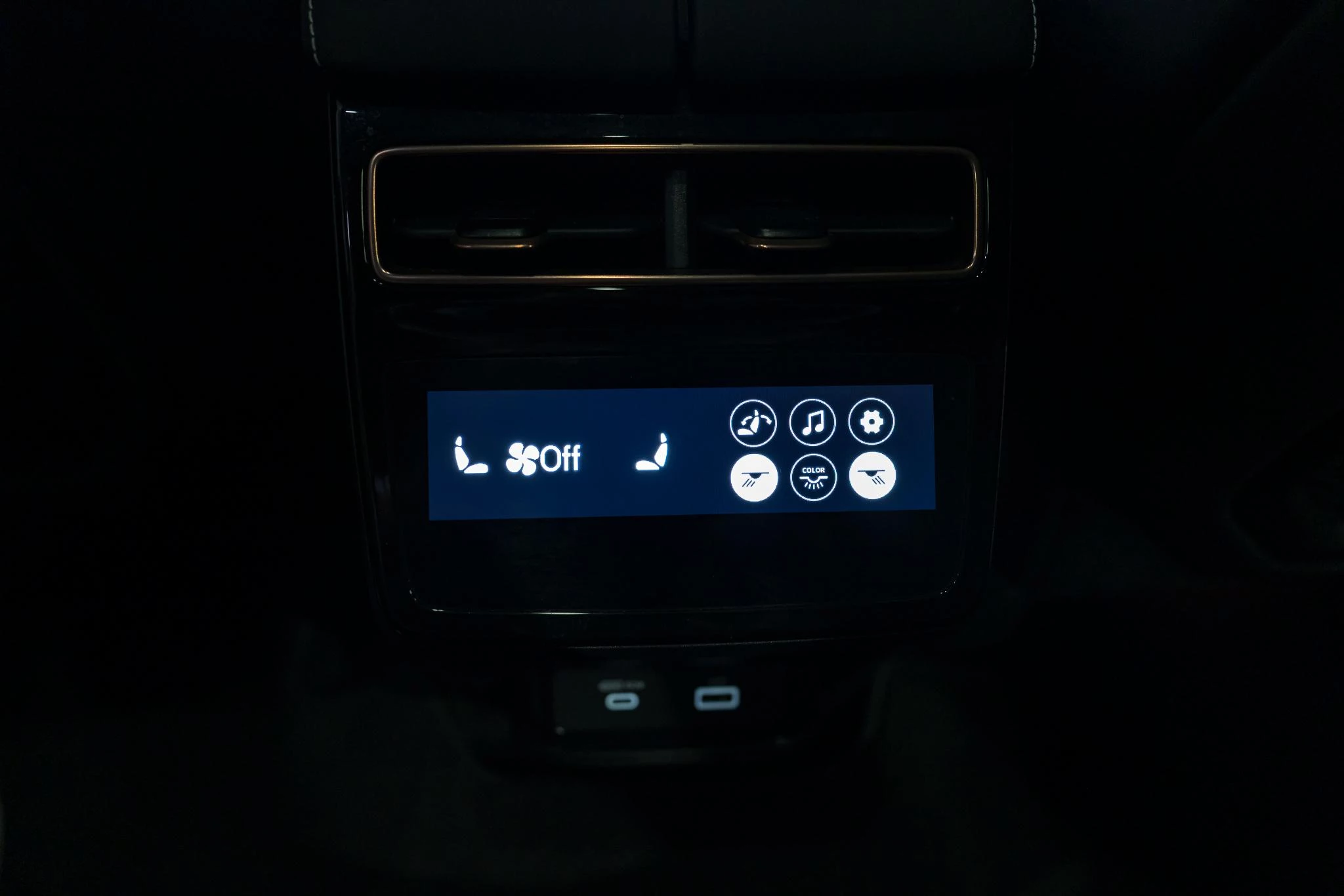 Zeekr-001-image-23