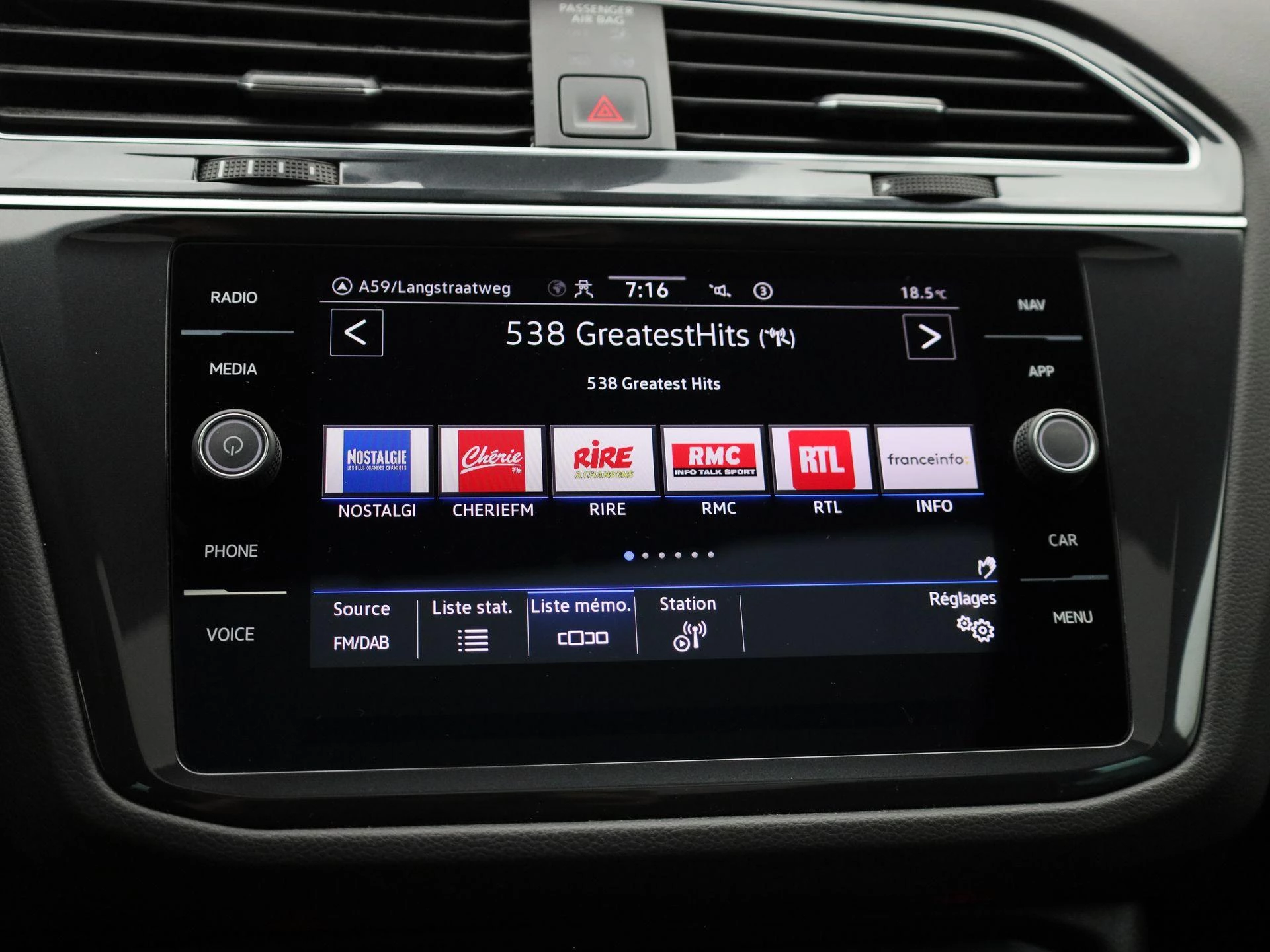 Volkswagen-Tiguan-image-21