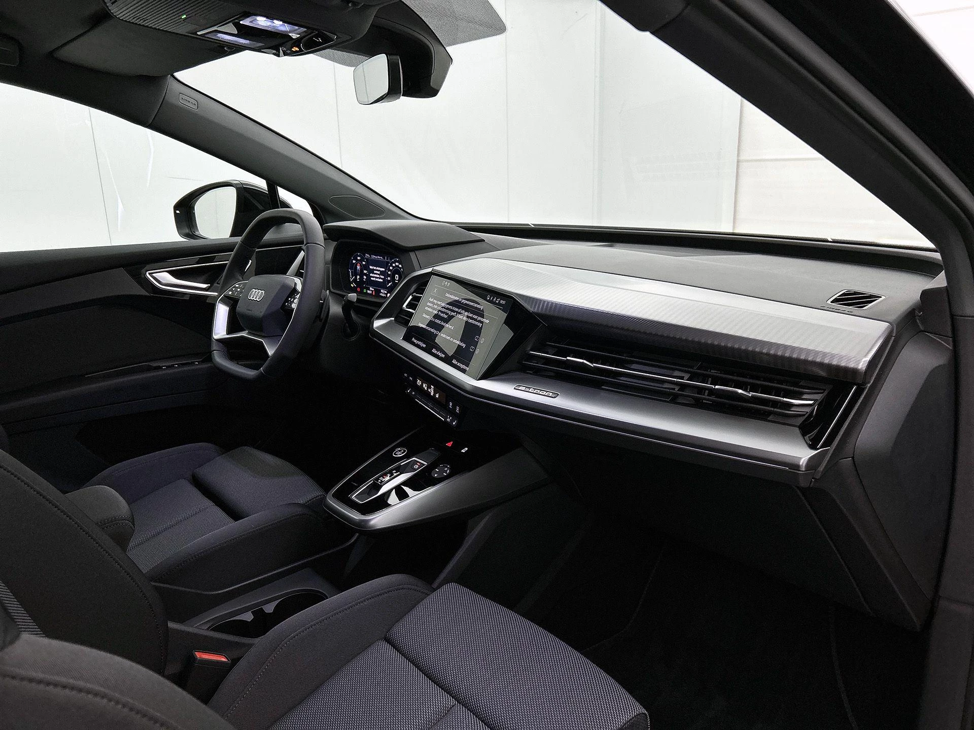 Audi-Q4 e-tron-image-16