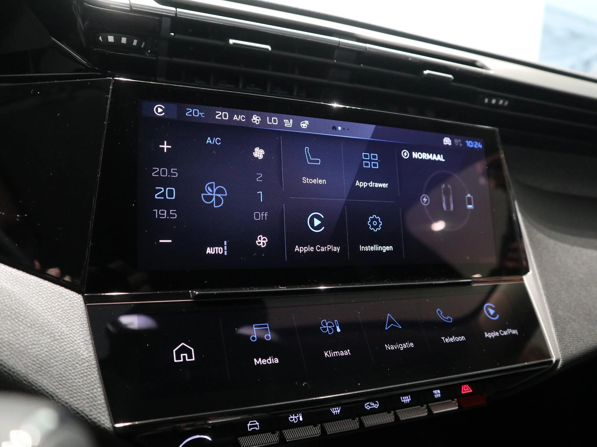 Peugeot-e-308-image-20