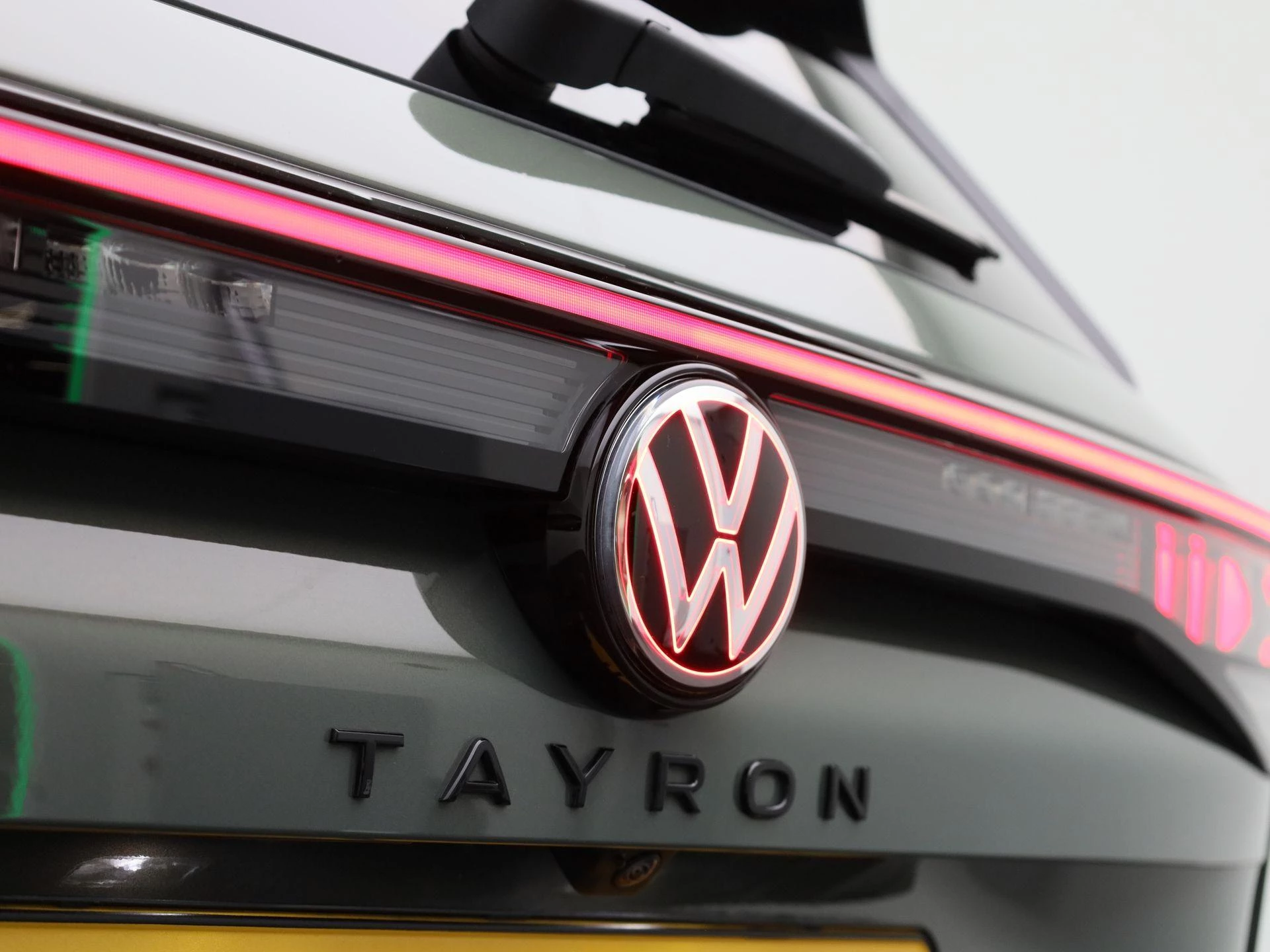 Volkswagen Tayron 1.5 eHybrid R-Line Edition 204 PK|