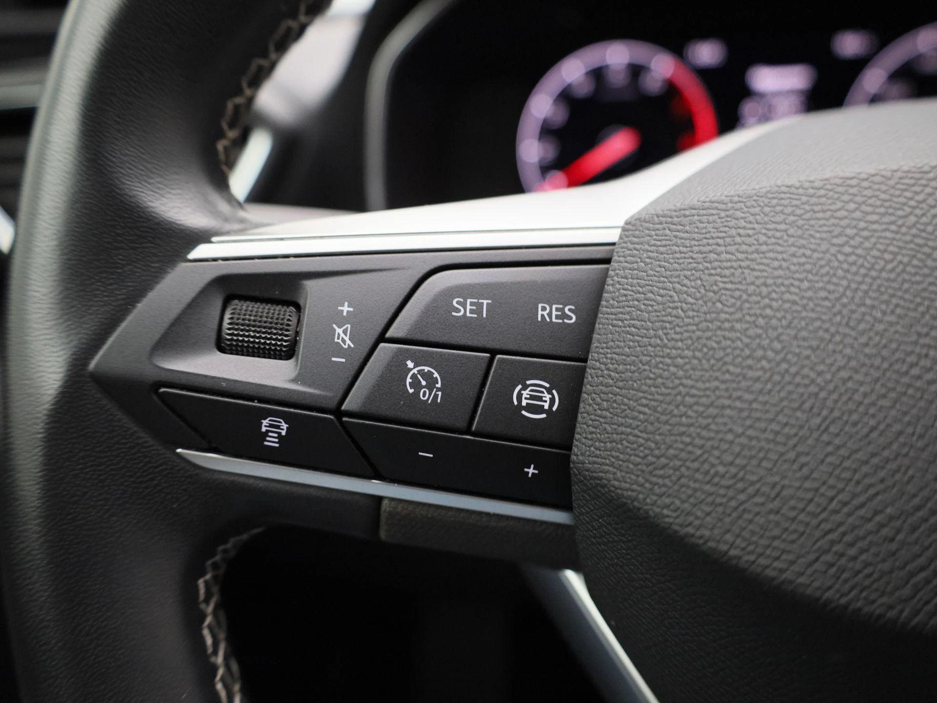 SEAT-Leon-image-16